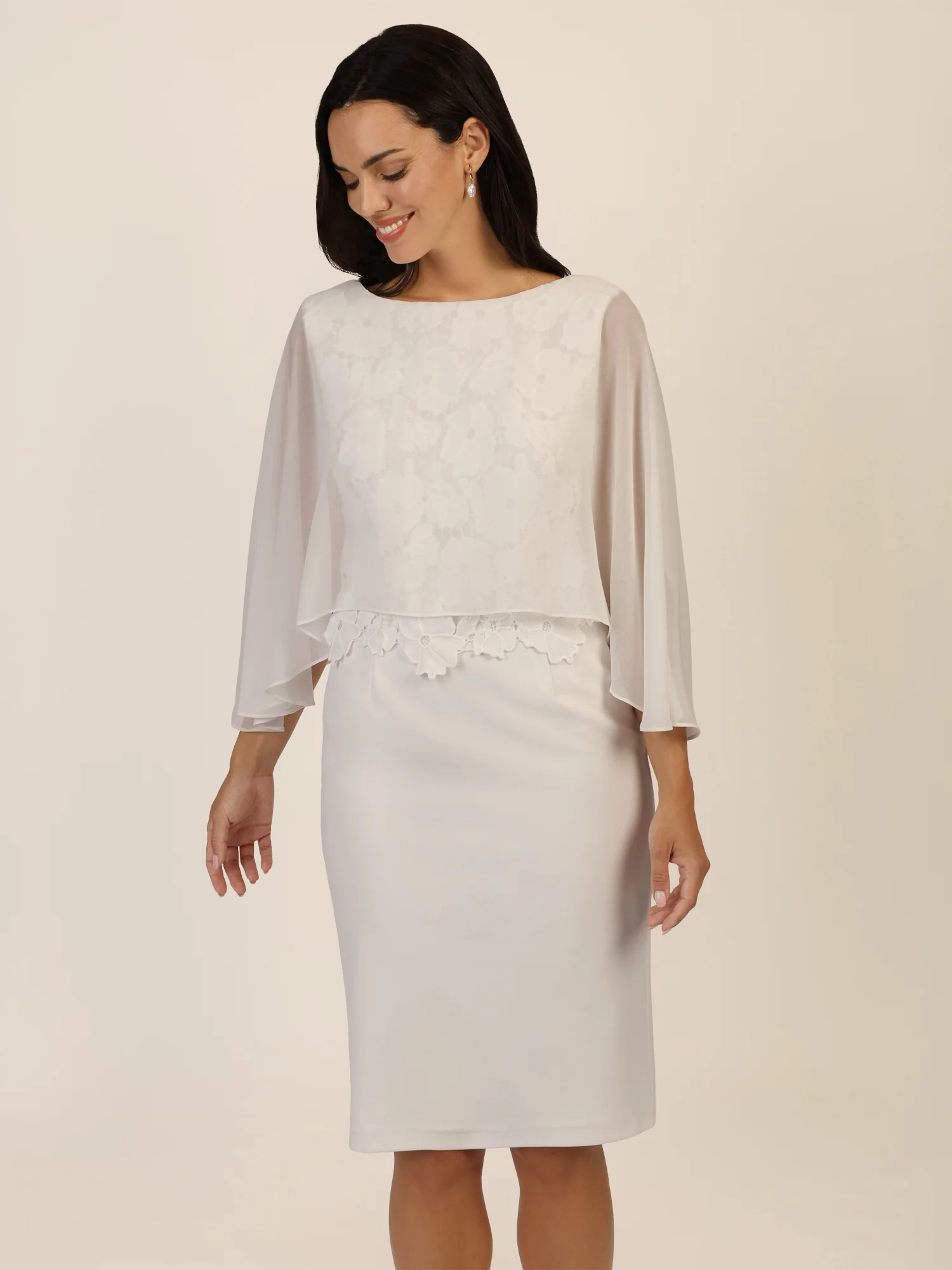 APART Kleid mit Chiffoncape in Lagenoptik mit Spitzenborte | creme - Image 4