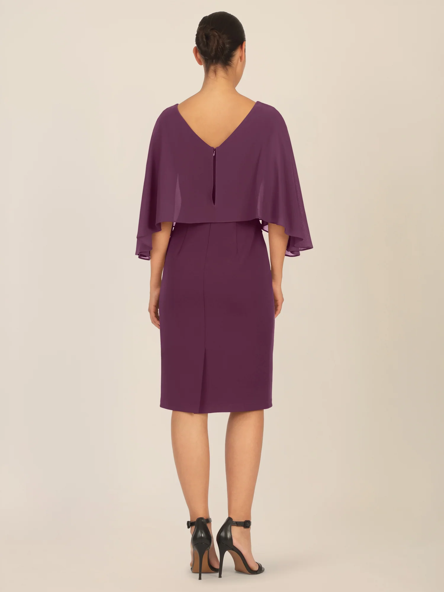 APART Kleid mit Chiffoncape in Lagenoptik mit Spitzenborte | dunkel lila - Image 2
