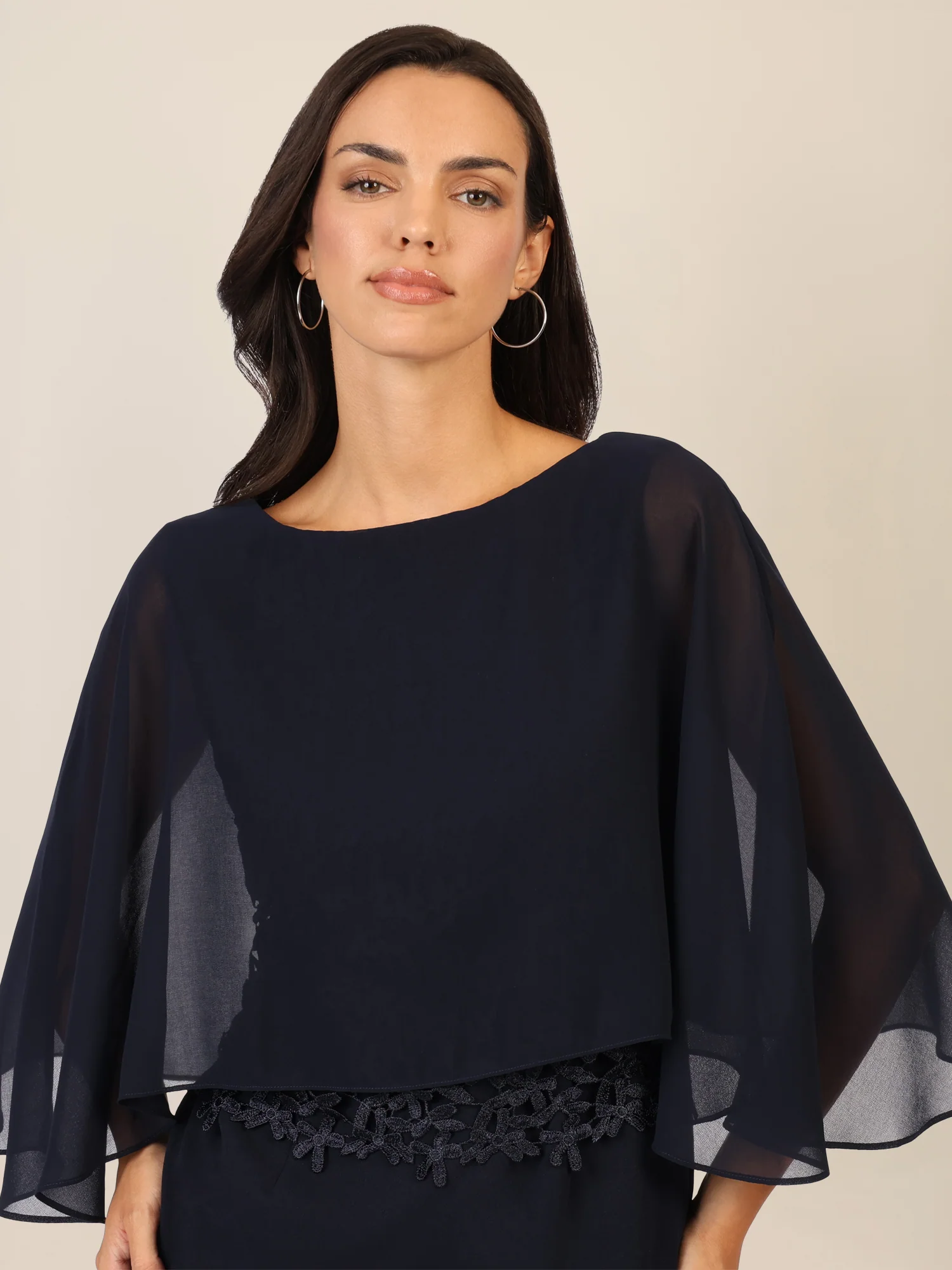 APART Kleid mit Chiffoncape in Lagenoptik mit Spitzenborte | nachtblau - Image 5
