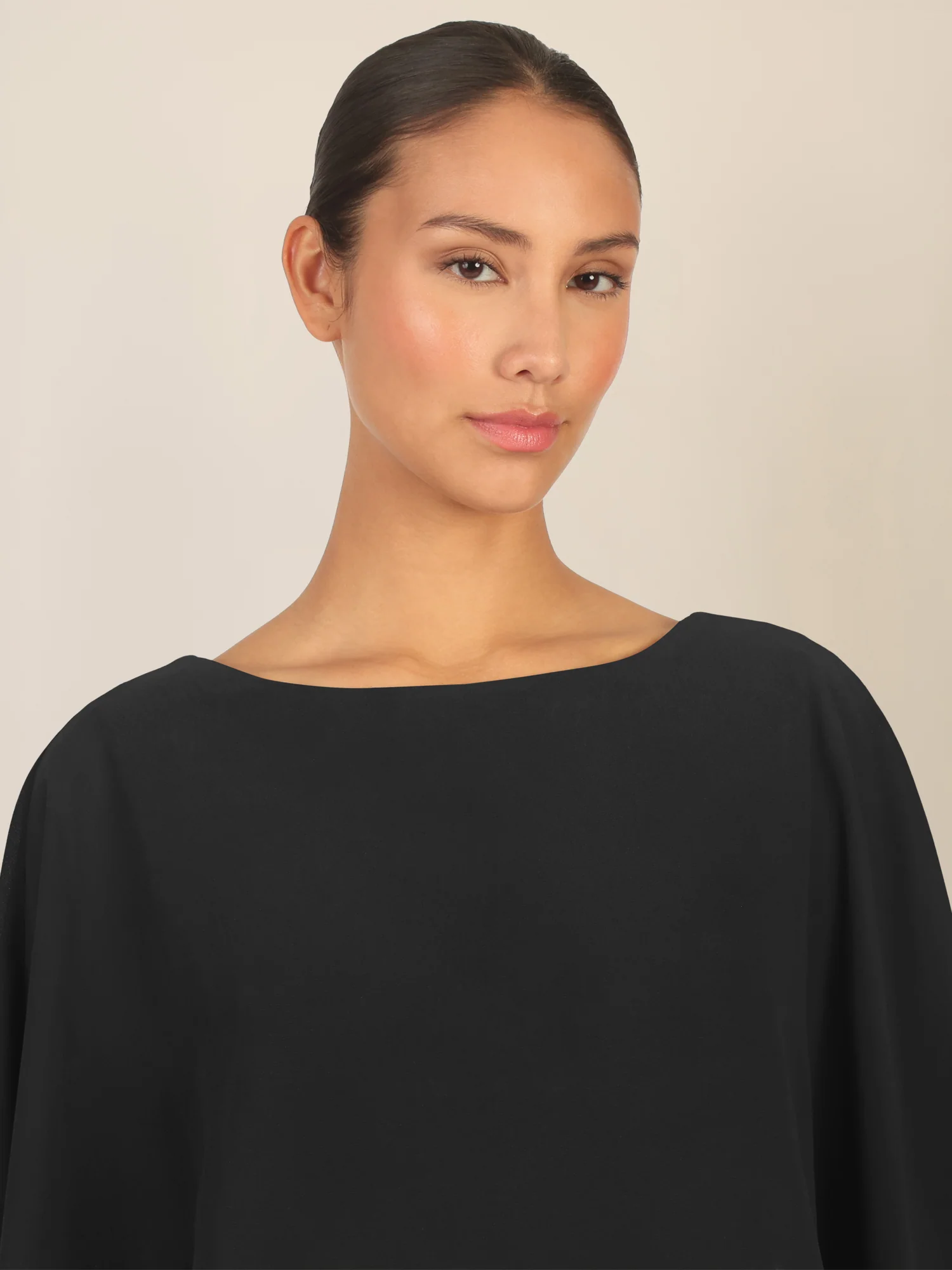 APART Kleid mit Chiffoncape in Lagenoptik mit Spitzenborte | schwarz - Image 4