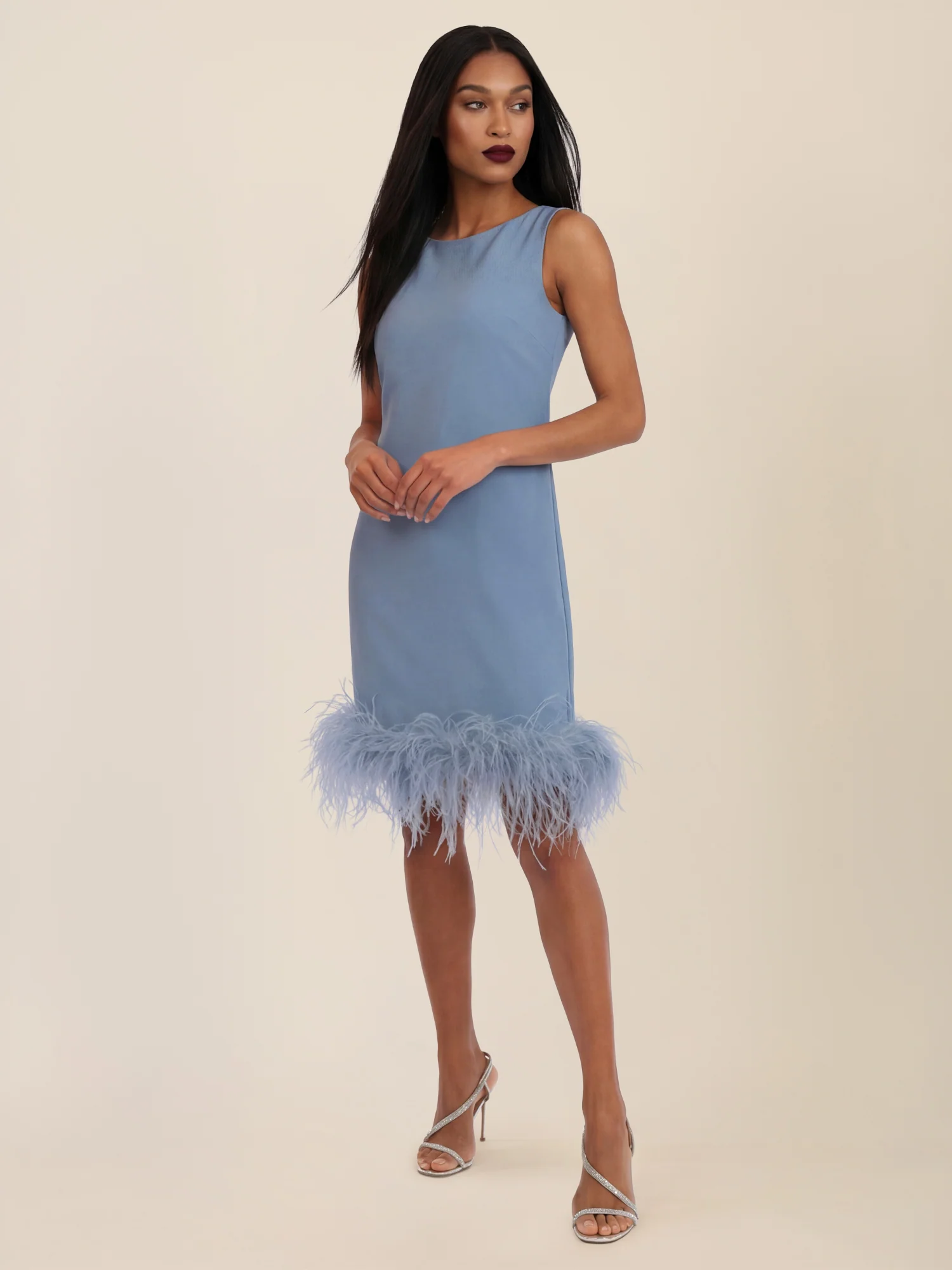 APART Kleid mit Federsaum | rauchblau - Image 5