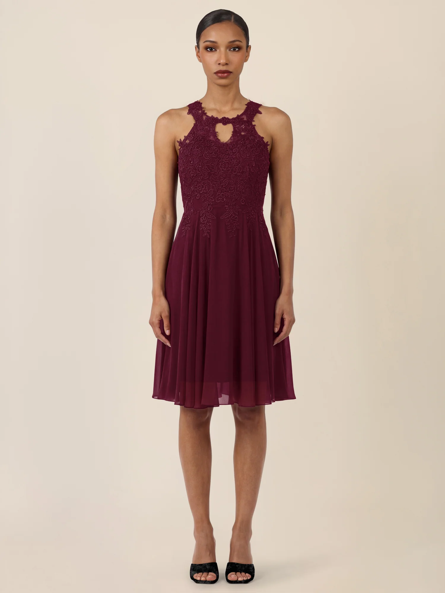 APART Kleid mit floraler Spitzenpracht | weinrot