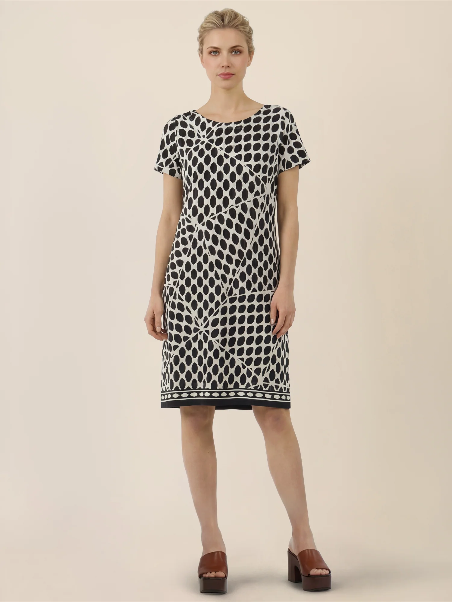 APART Kleid mit Grafikprint und Rundhalsausschnitt | schwarz-creme
