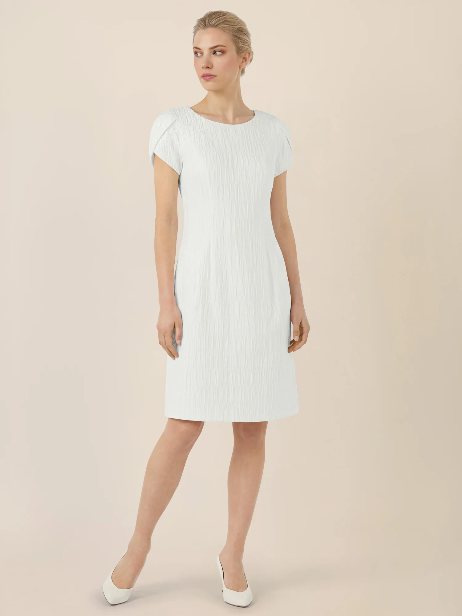 APART Kleid mit Struktur-Effekt und femininer Linie | creme - Image 6