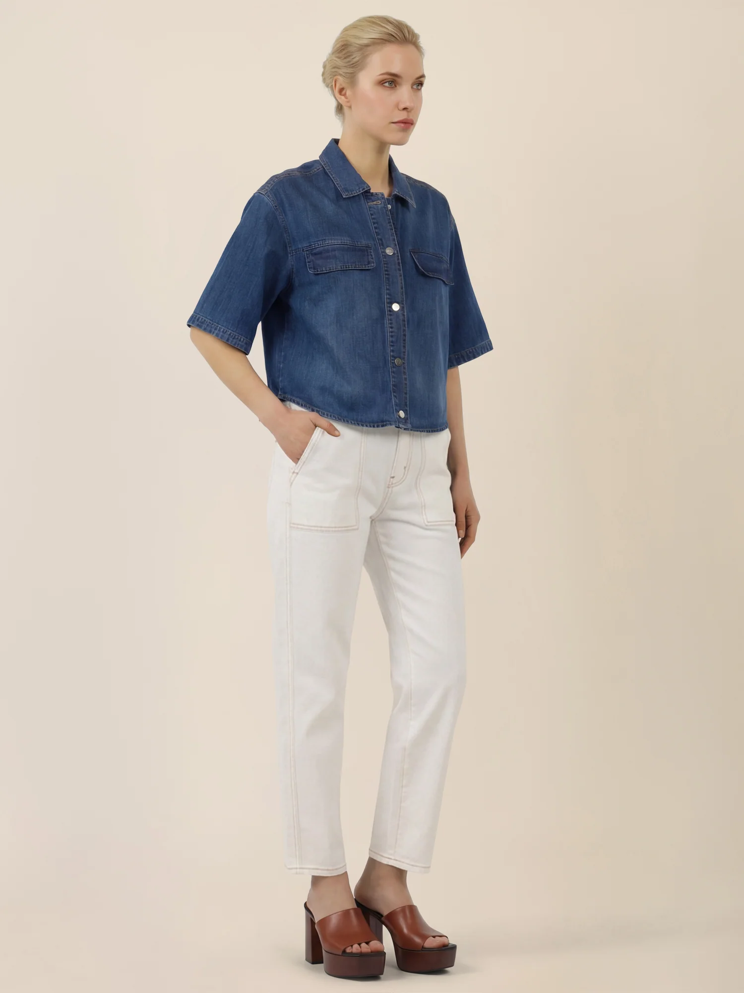 APART Kurzarm-Jeansjacke mit Druckknöpfen | hellblau - Image 6