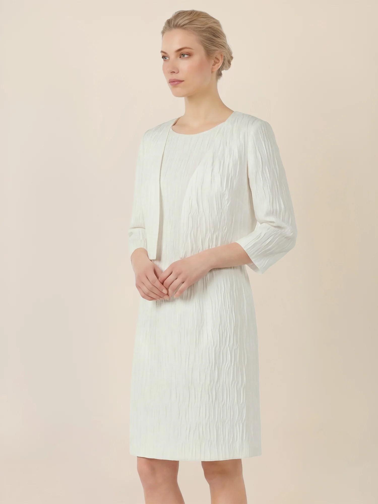 APART Kurze Jacquard-Bolero in eleganter Strukturoptik | creme