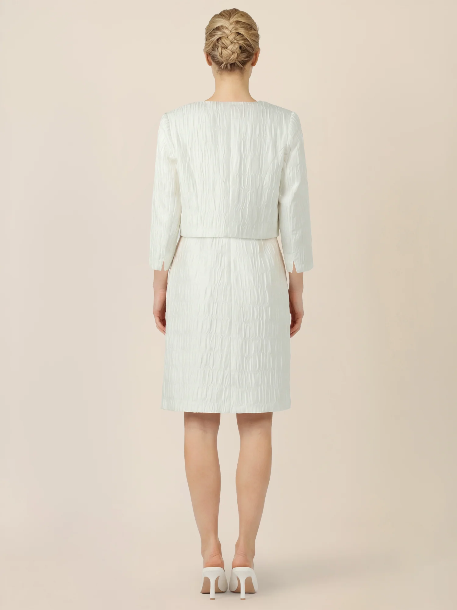APART Kurze Jacquard-Bolero in eleganter Strukturoptik | creme - Image 3