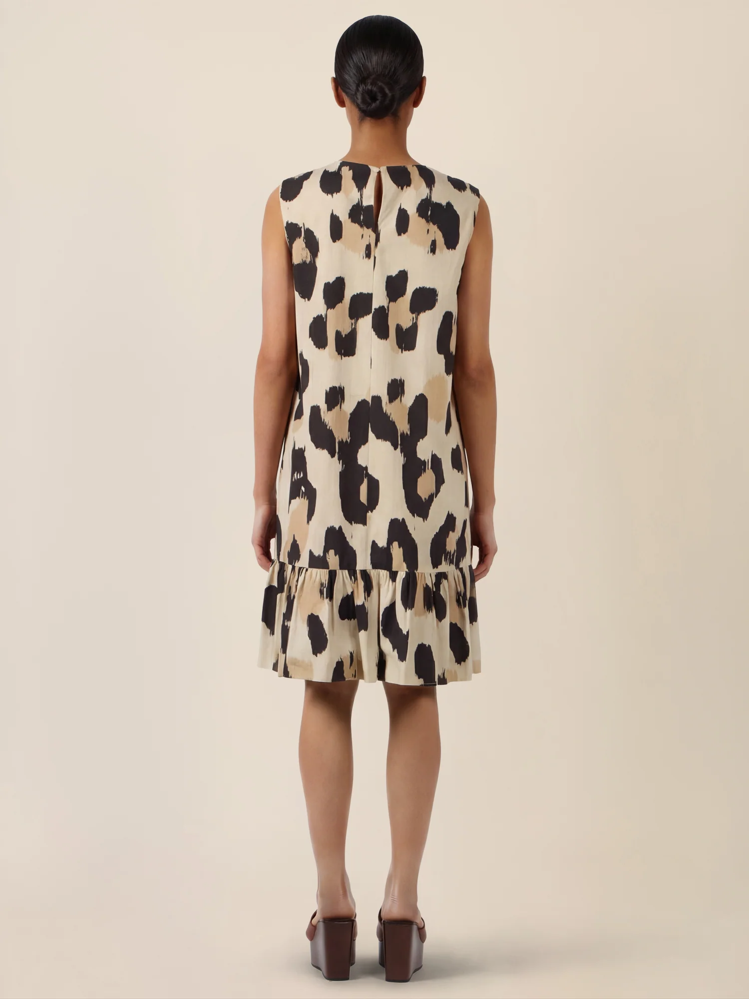 APART Kurzes Volantkleid mit Allover-Print | beige-multicolor - Image 2