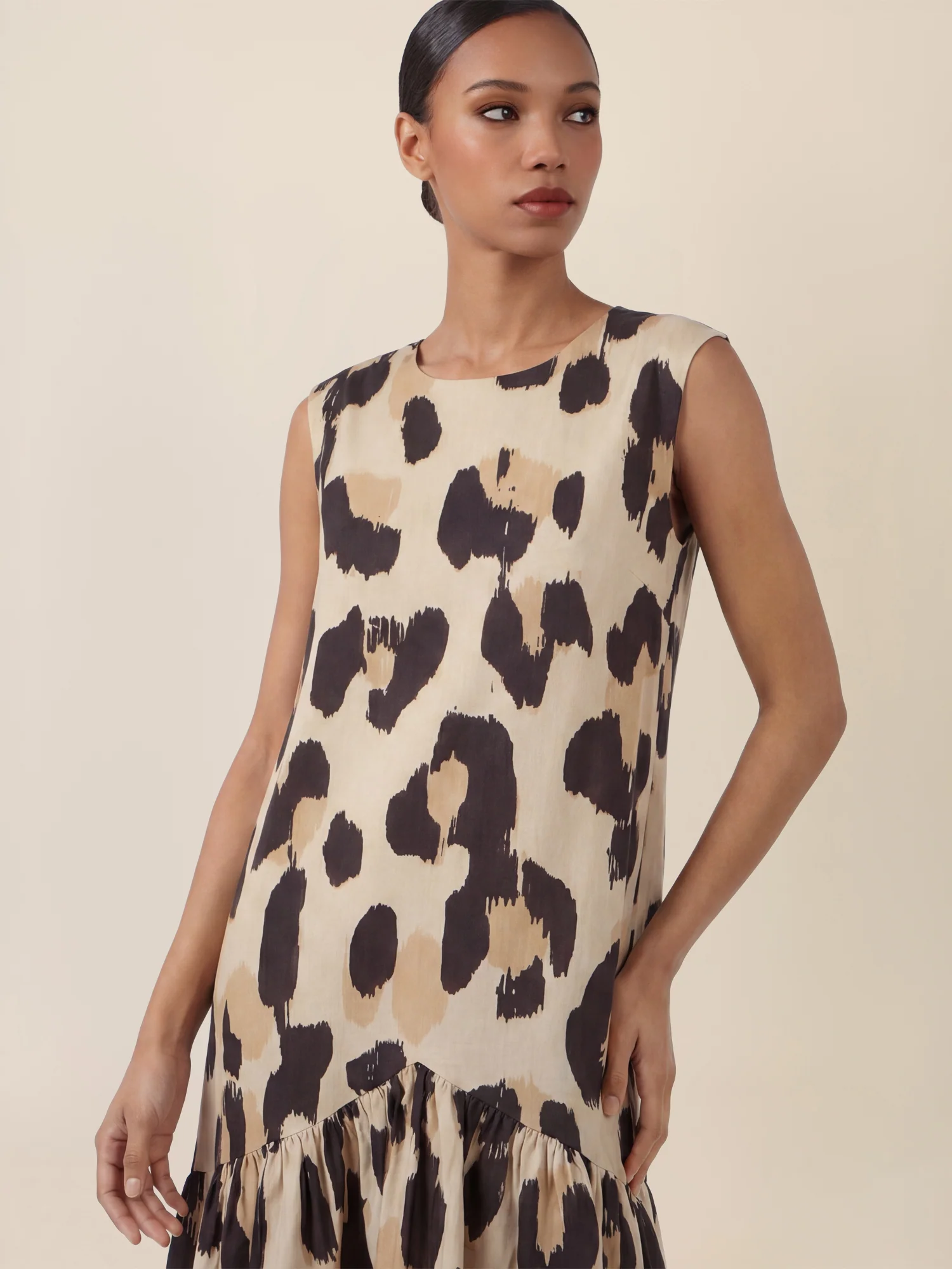 APART Kurzes Volantkleid mit Allover-Print | beige-multicolor - Image 5