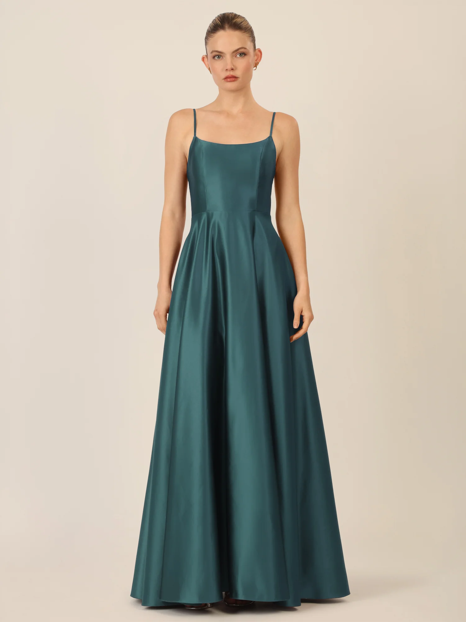 APART Langes Ballkleid aus Satin mit Spaghettiträgern | dunkelgrün - Image 5
