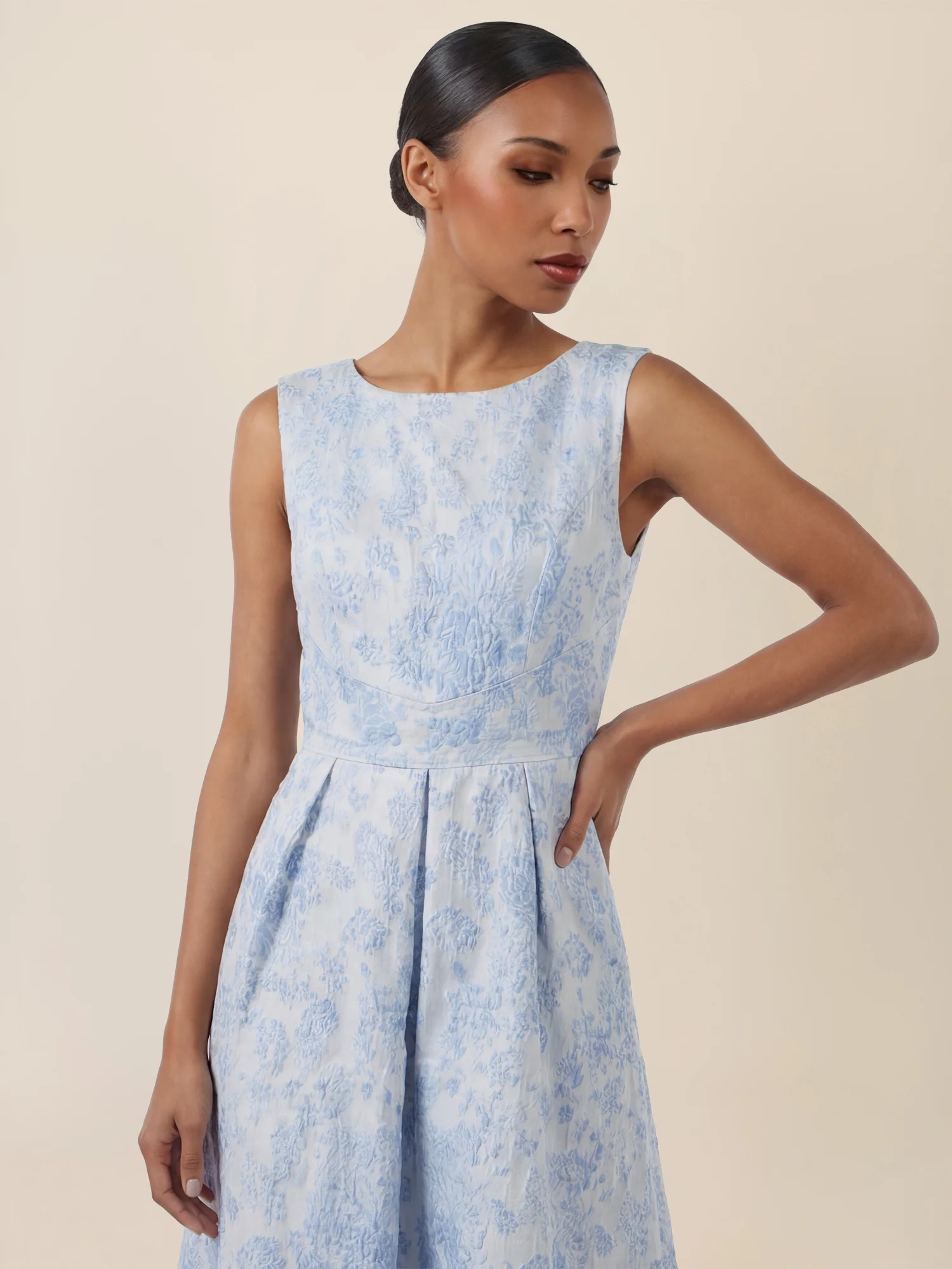 APART Langkleid mit floralem Strukturmuster | hellblau - Image 4