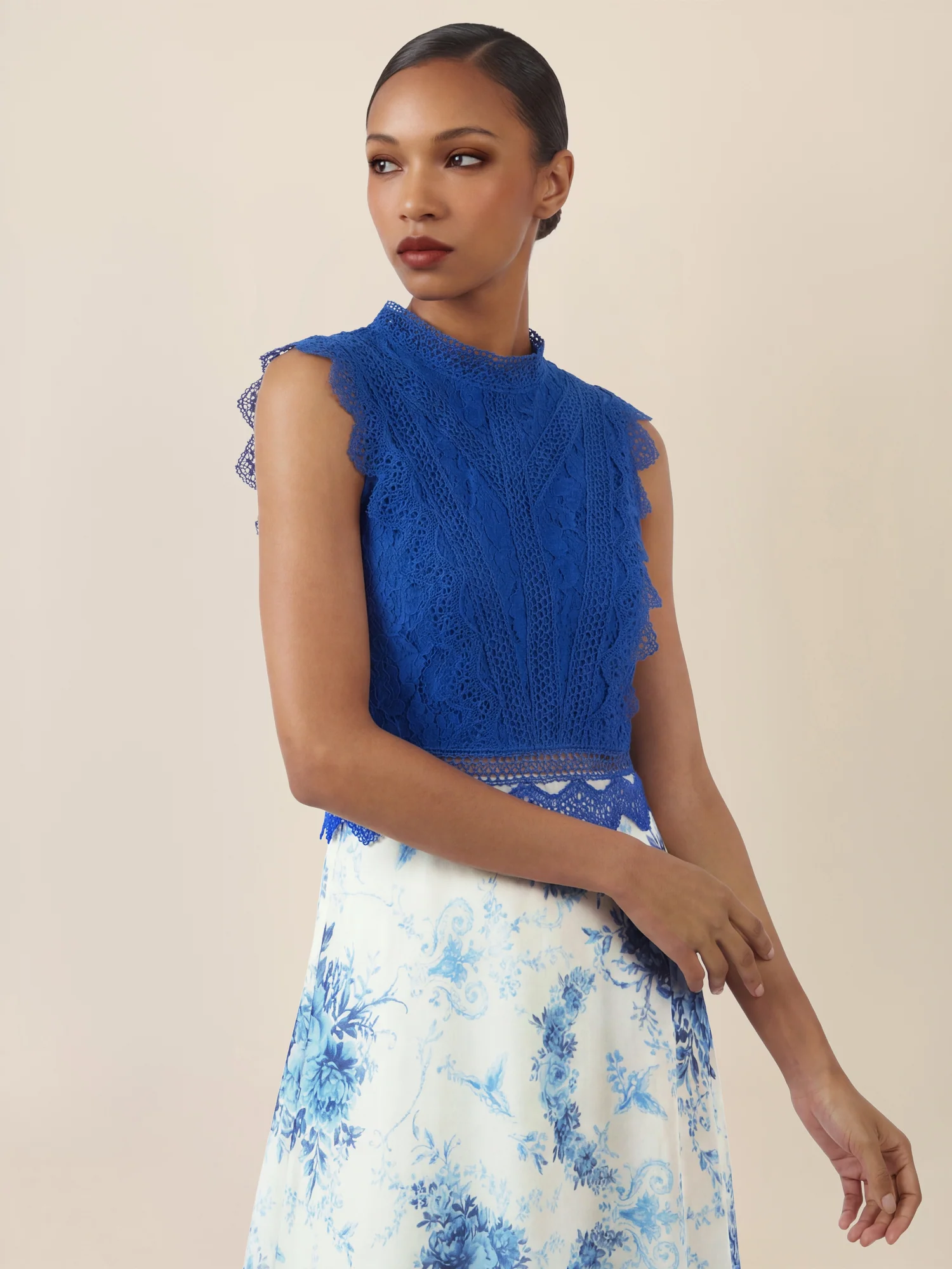 APART Langkleid mit Spitze und floralem Rock | royalblau-multicolor - Image 4