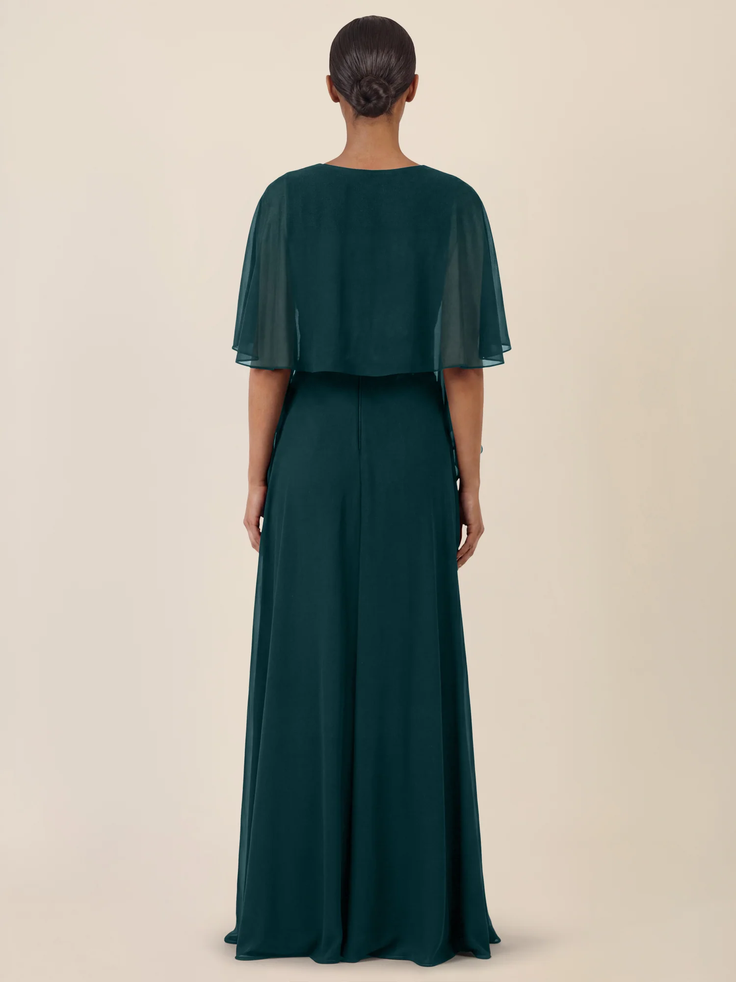 APART Luftiges Chiffon-Stola mit Zipfelsaum | emerald - Image 6
