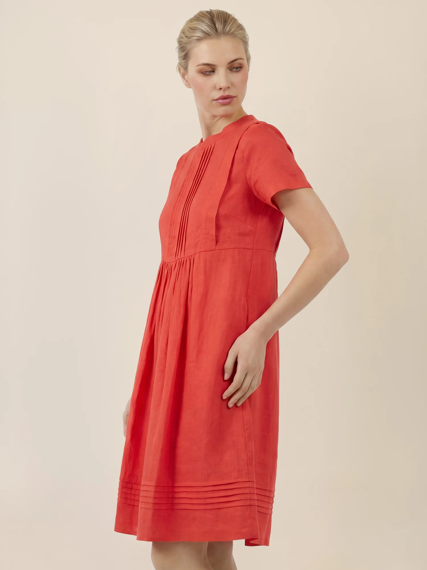 APART Luftiges Leinenkleid mit Zierfalten | orange - Image 4