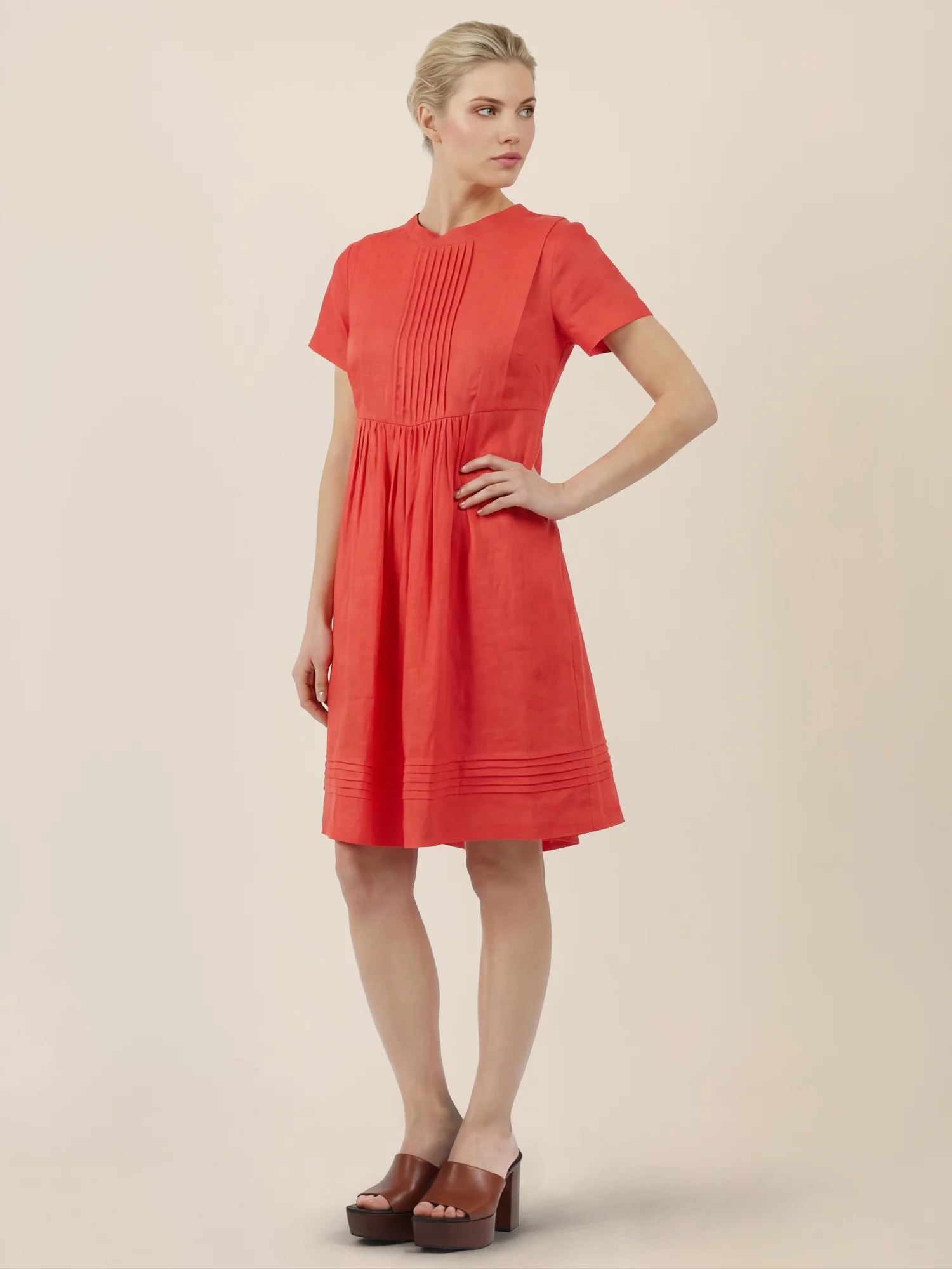APART Luftiges Leinenkleid mit Zierfalten | orange - Image 6