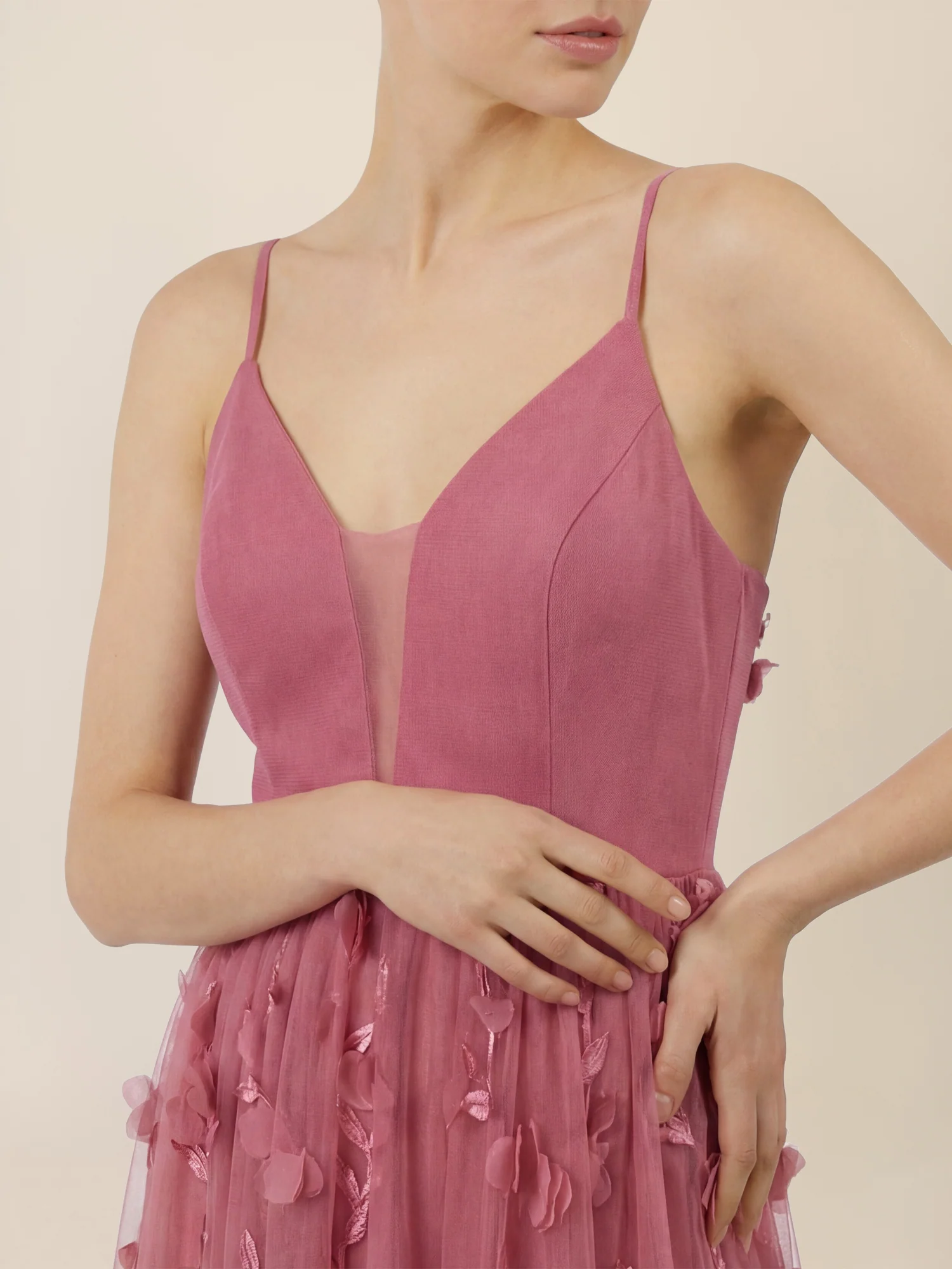 APART Maxikleid mit 3D-Blüten und Tüllrock | rosé - Image 4