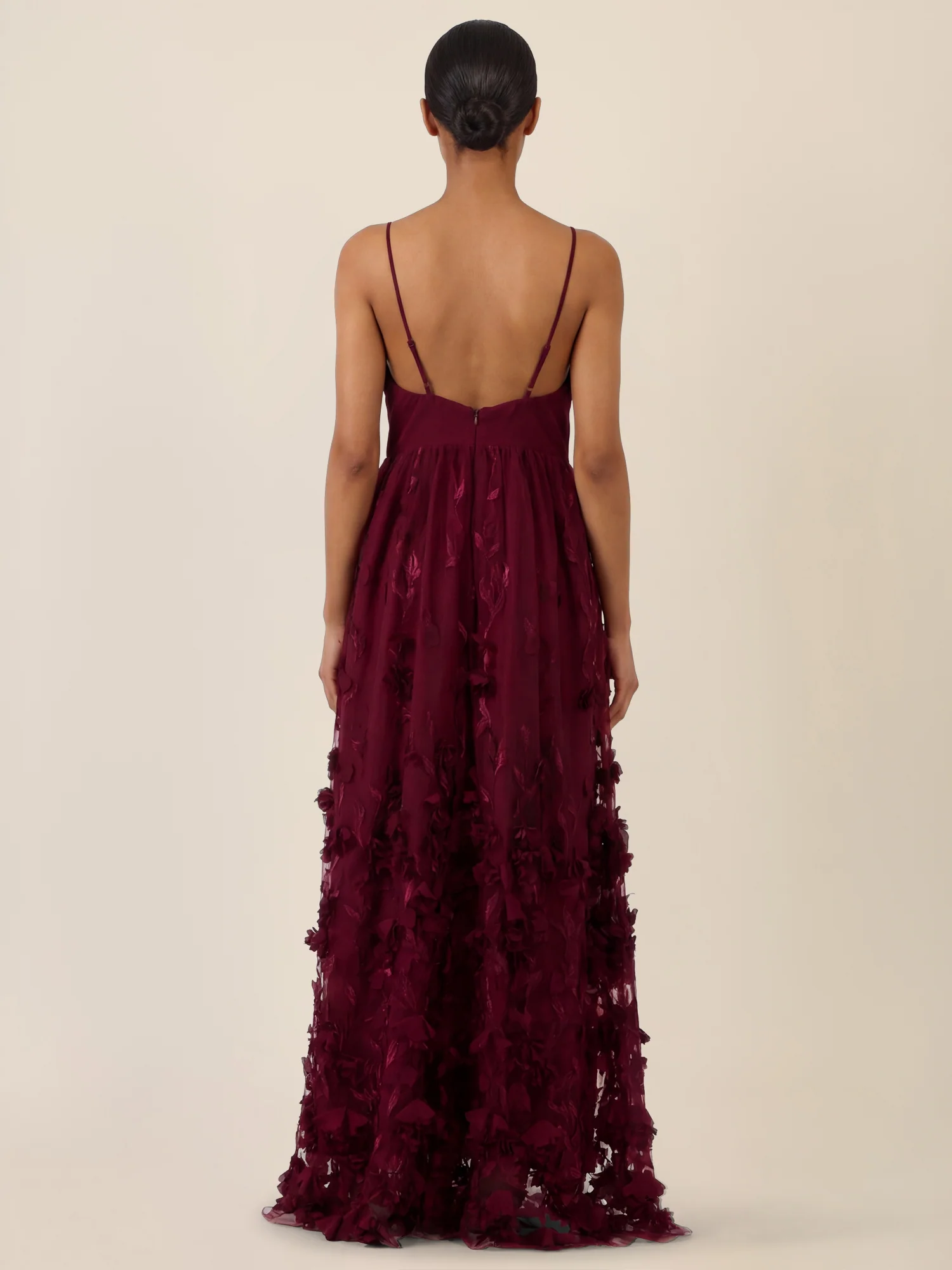 APART Maxikleid mit 3D-Blüten und Tüllrock | weinrot - Image 2