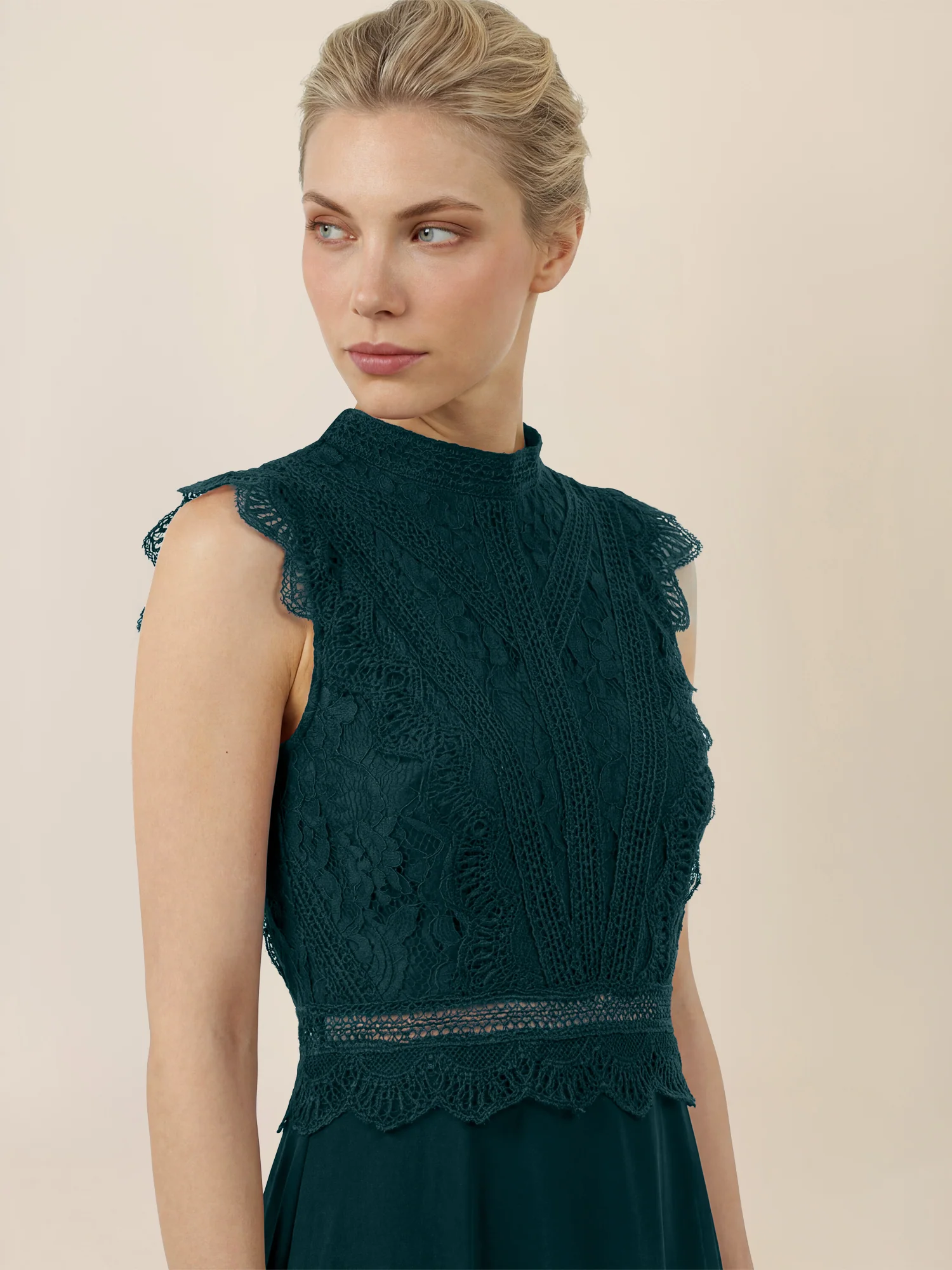APART Maxikleid mit Häkelspitze und Stehkragen | emerald - Image 4
