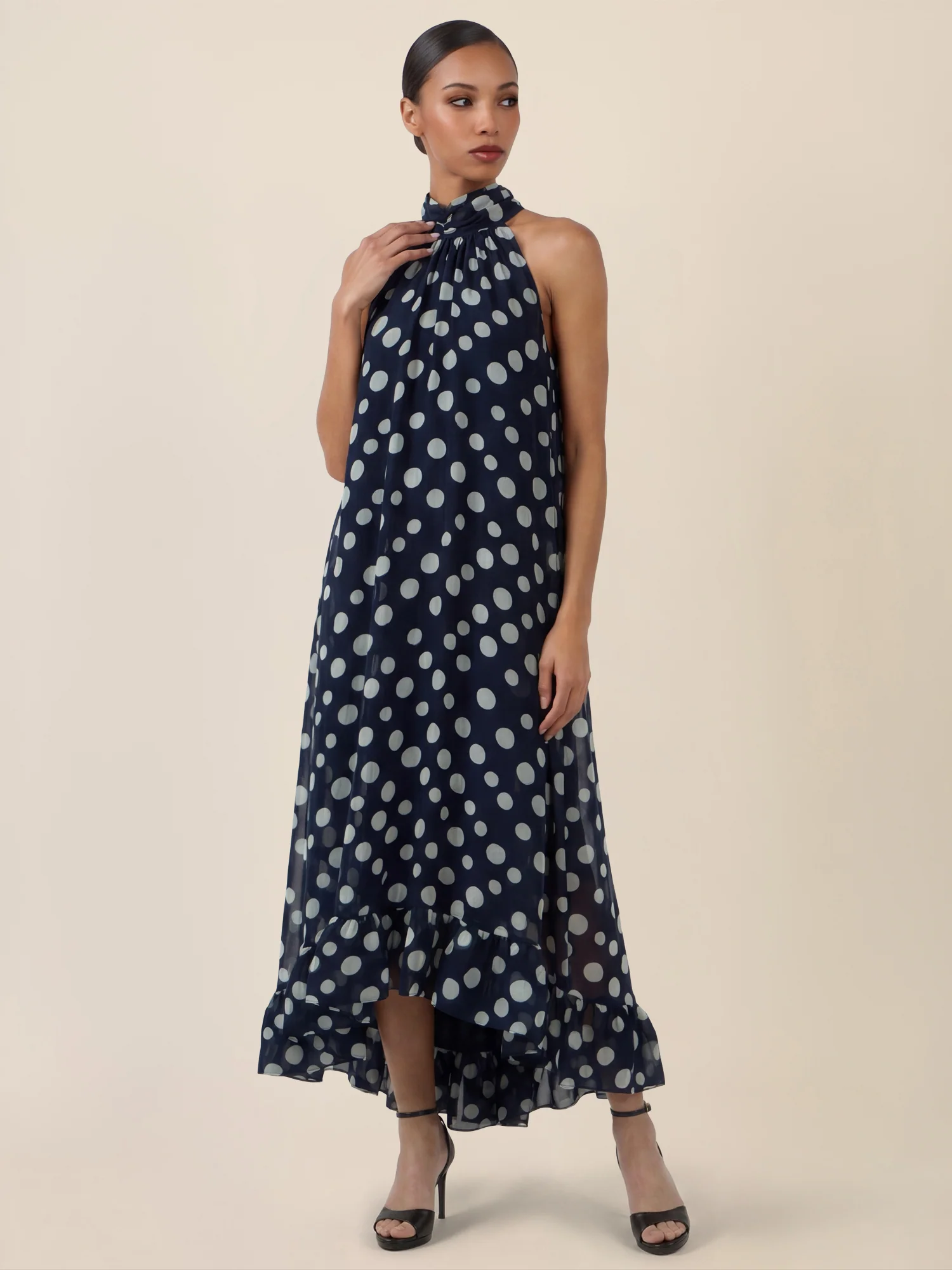 APART Maxikleid mit Neckholder und Volantsaum | nachtblau-creme - Image 5