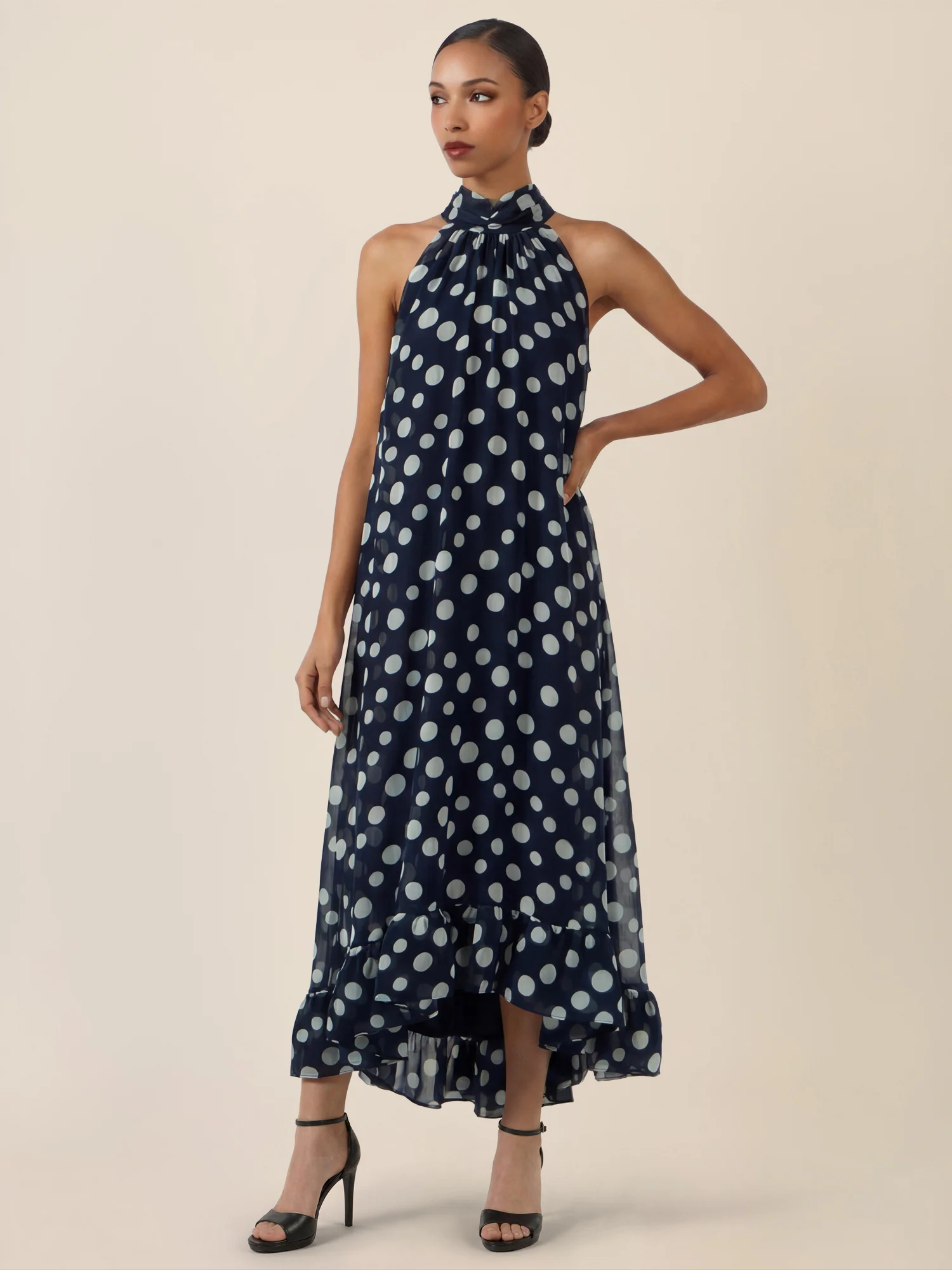 APART Maxikleid mit Neckholder und Volantsaum | nachtblau-creme - Image 6