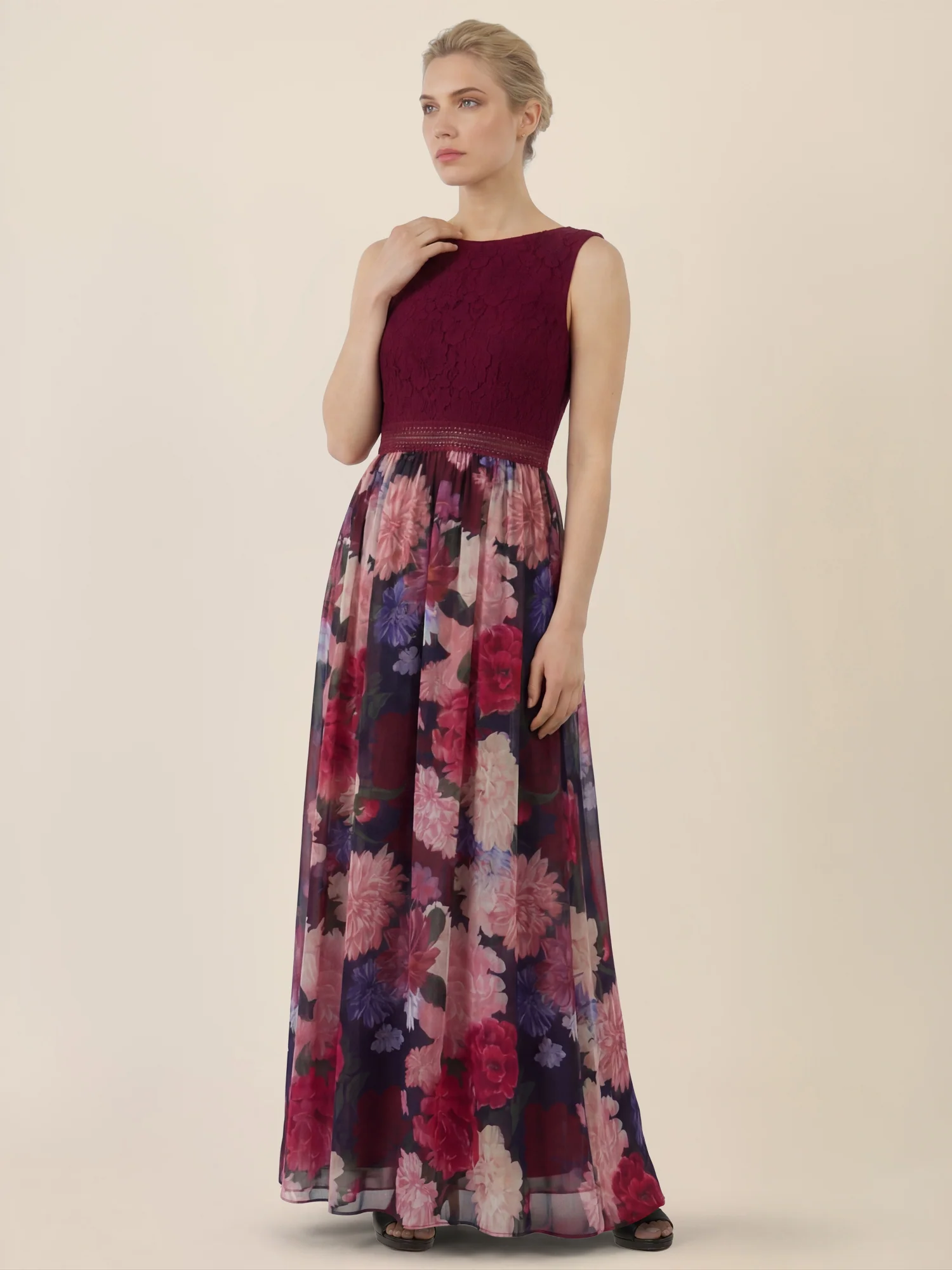 APART Maxikleid mit Spitzenoberteil & Blumenrock | weinrot-multicolor - Image 5