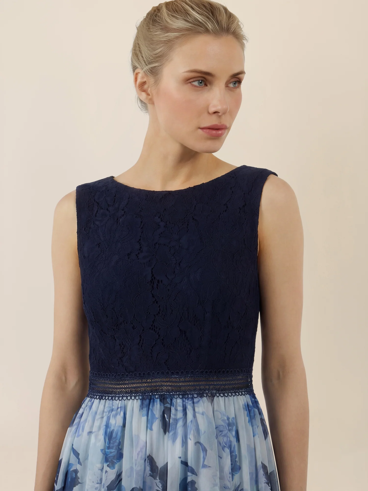 APART Maxikleid mit Spitzentop und Blumendesign | nachtblau-multicolor - Image 4