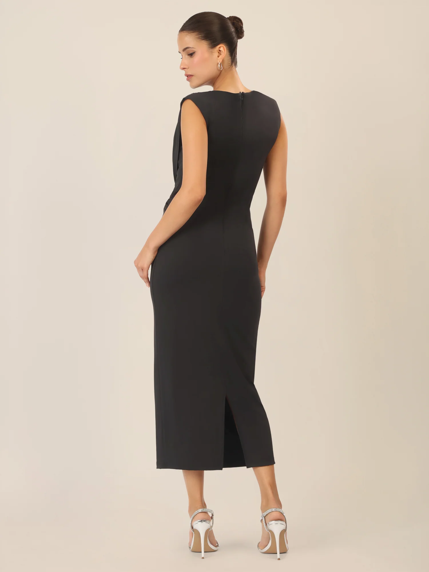 APART Midi Jerseykleid mit Drapierung und Raffdetail | schwarz - Image 5