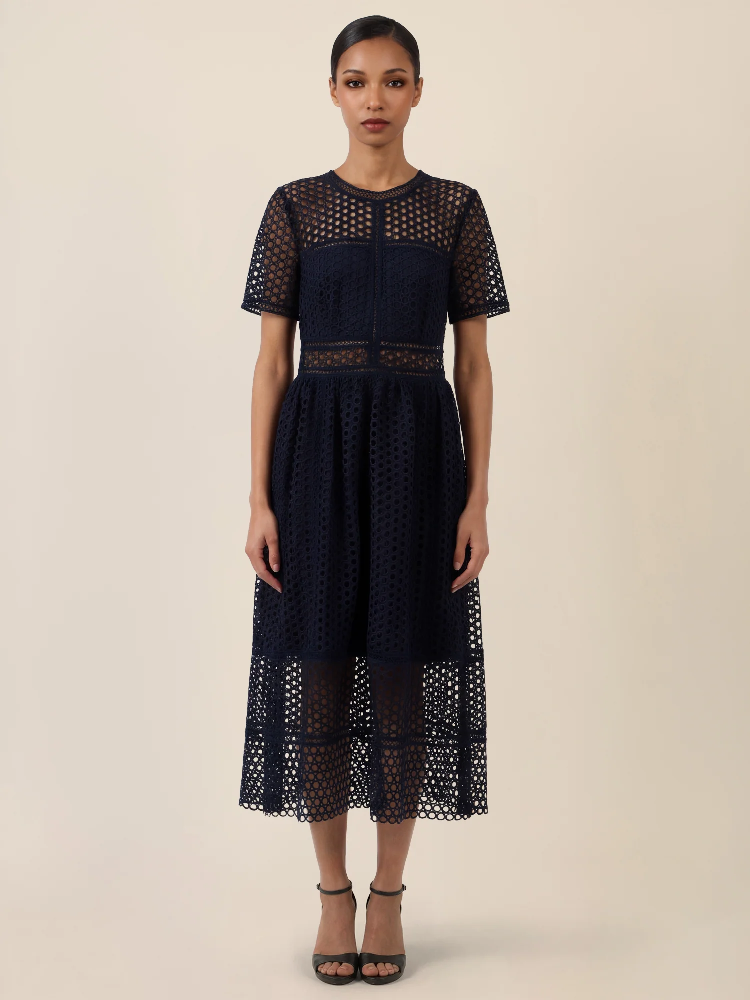APART Midikleid mit Häkelspitze und Transparenz | nachtblau