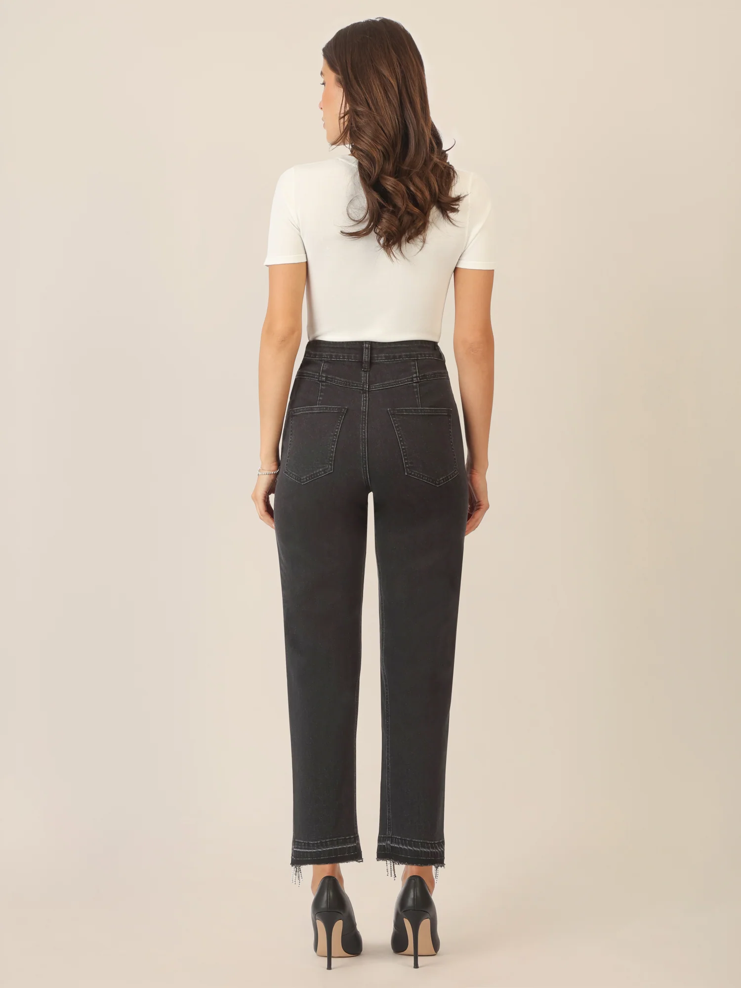 APART Mom Jeans mit Kristallsteinen mit Kristallstein Fransen am Saum | schwarz - Image 3