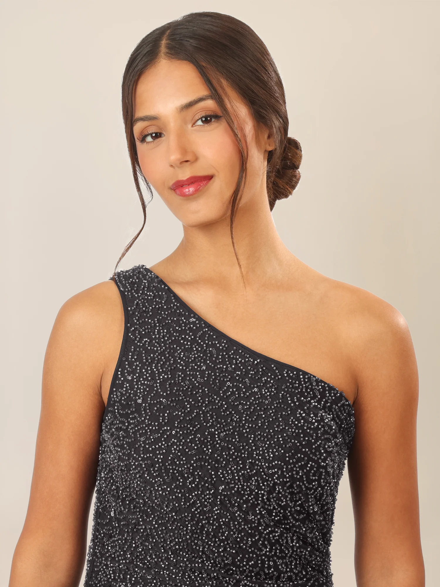 APART One-Shoulder Abendkleid mit Glitzereffekt und Schlitz | schwarz-nachtblau - Image 4