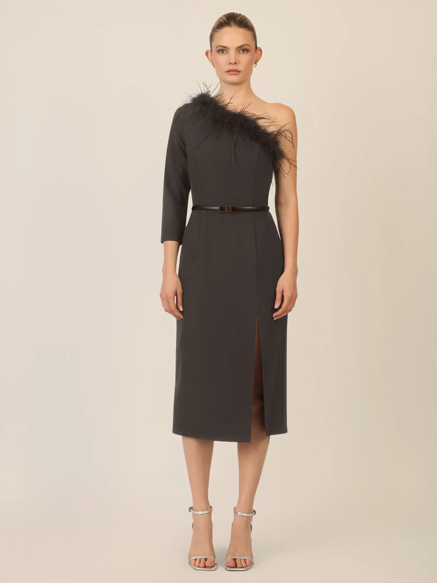 APART One-Shoulder Cocktailkleid mit Federbesatz | schwarz - Image 5