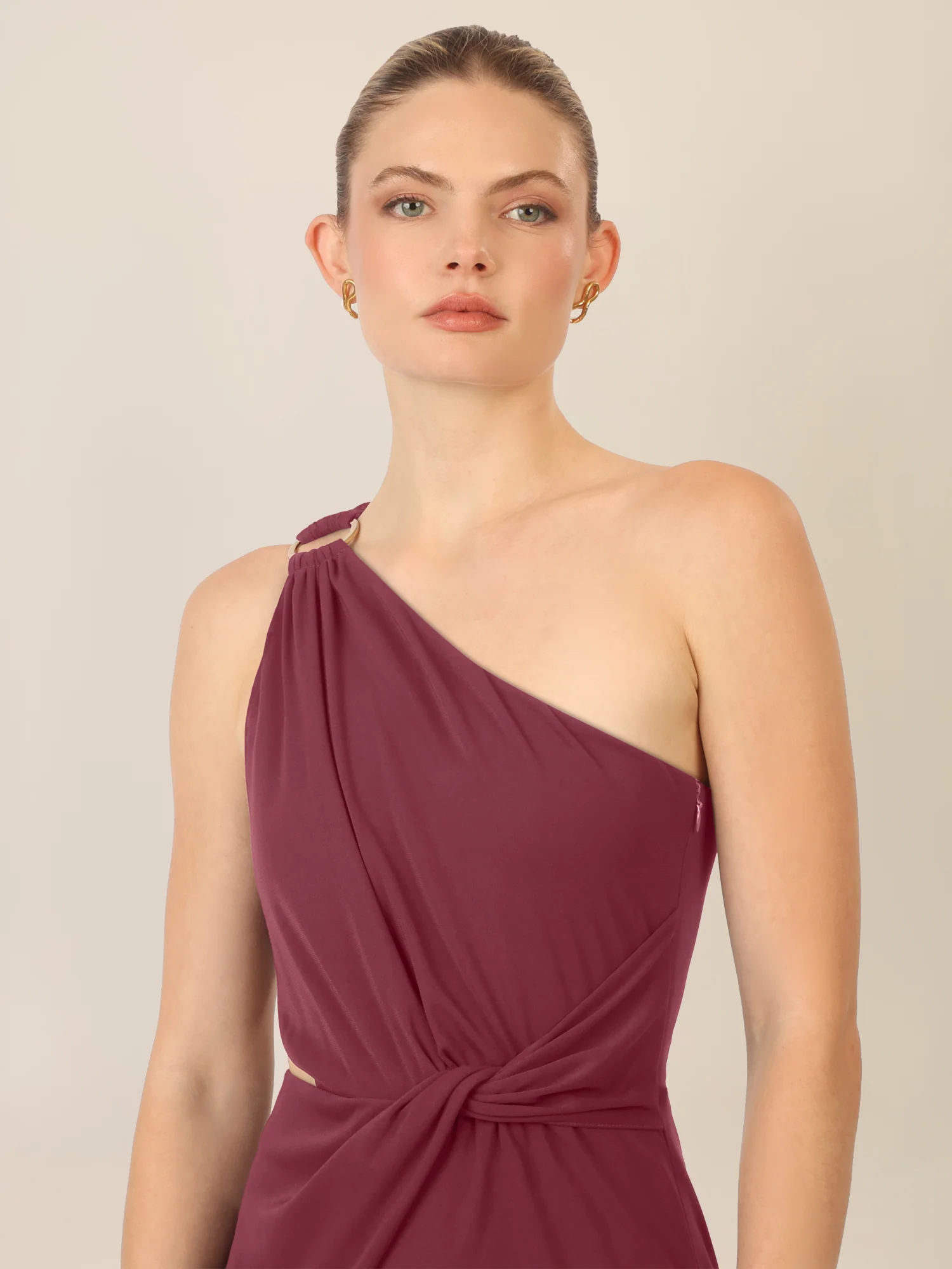 APART One-Shoulder Jerseyoverall mit Drapierung | bordeauxrot - Image 4