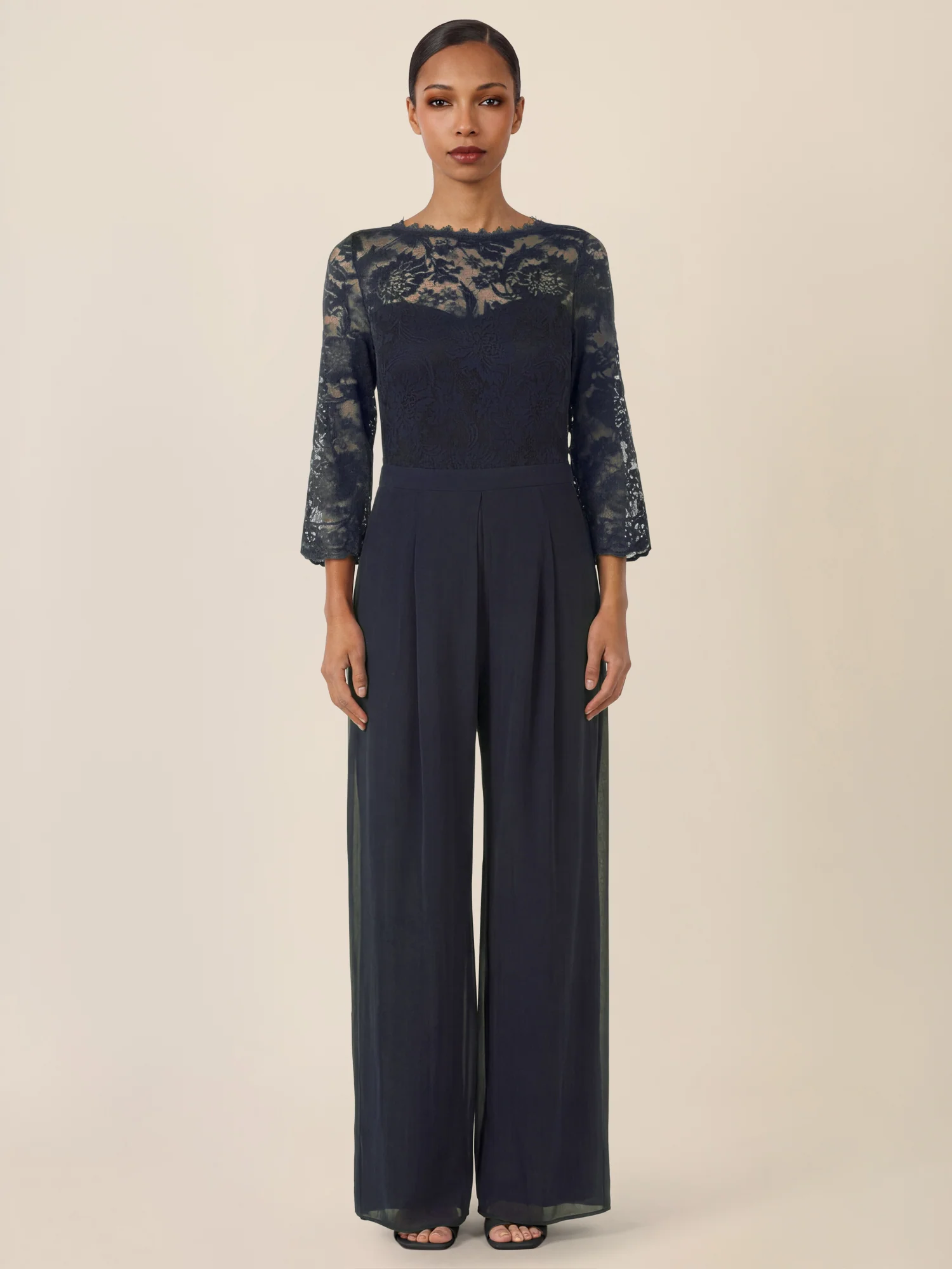 APART Overall aus elastischer Spitze und Chiffon | nachtblau