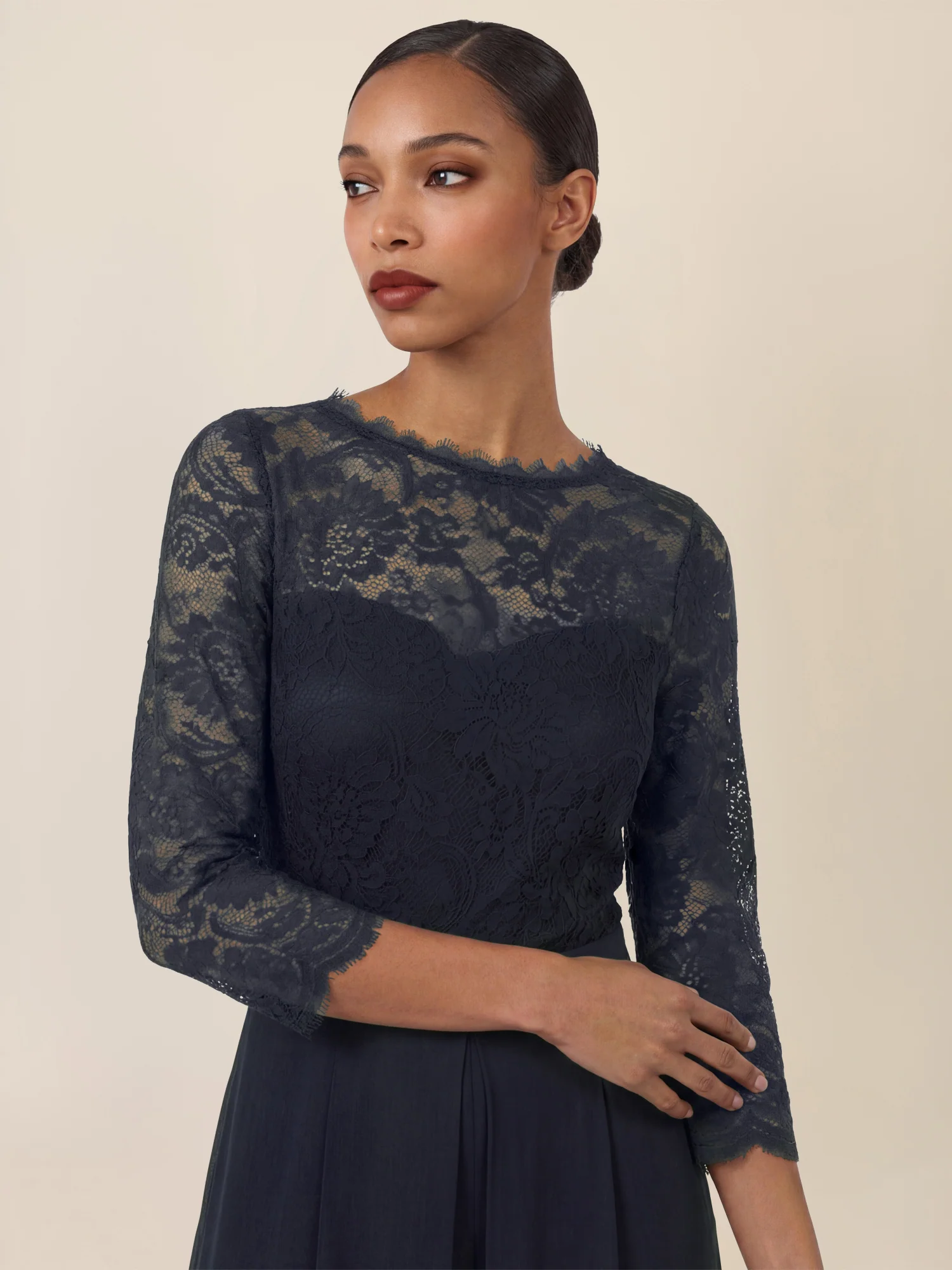APART Overall aus elastischer Spitze und Chiffon | nachtblau - Image 4