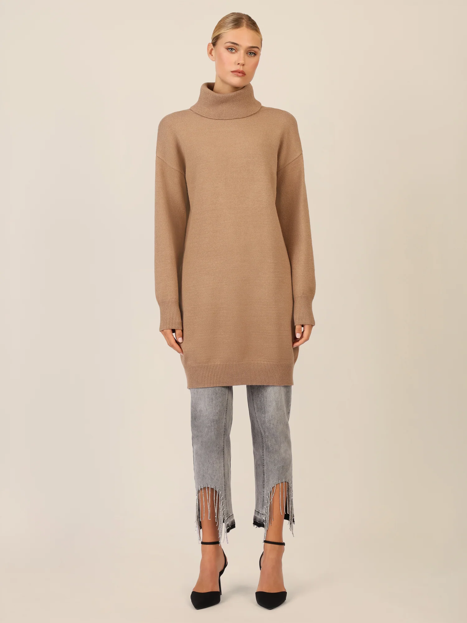 APART Overside Strickkleid mit überschnittene Schultern | camel - Image 5