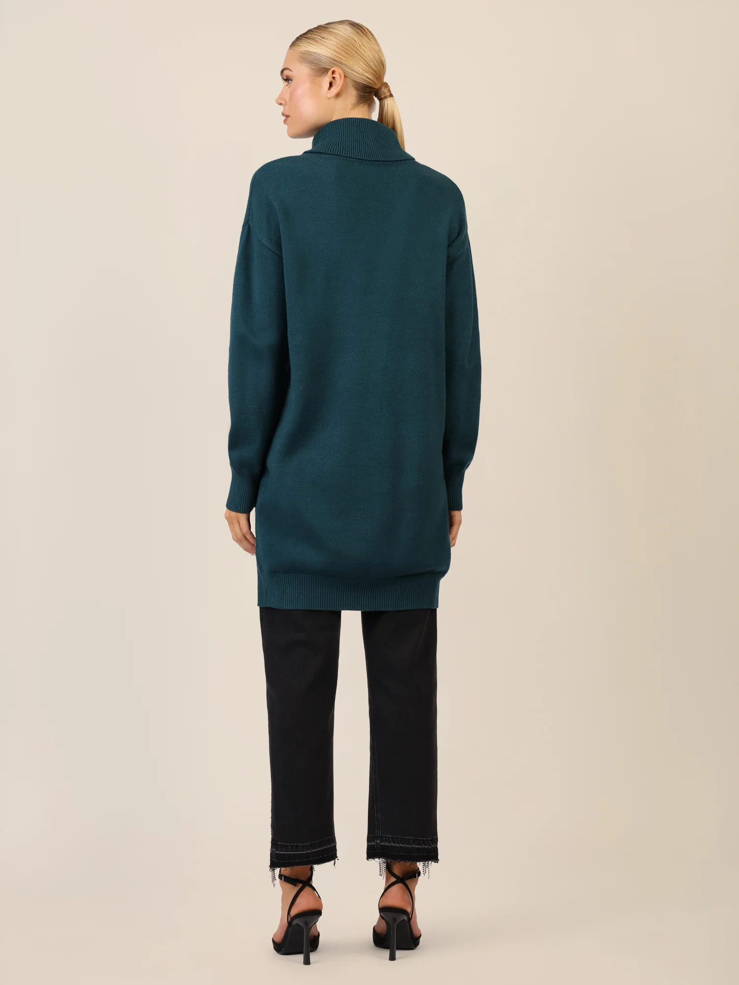 APART Overside Strickkleid mit überschnittene Schultern | dunkelgrün - Image 2