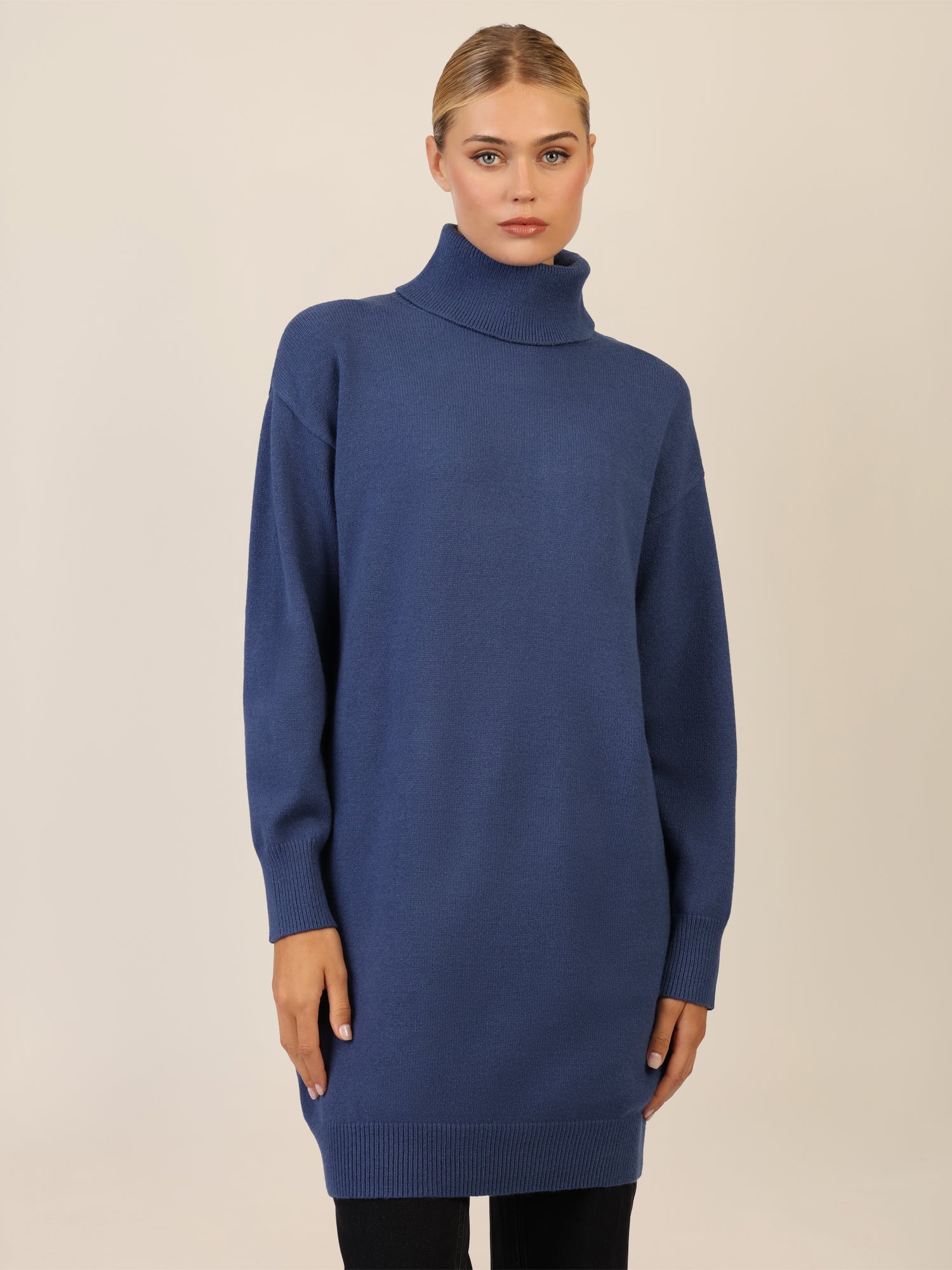 APART Overside Strickkleid mit überschnittene Schultern | mittelblau - Image 4