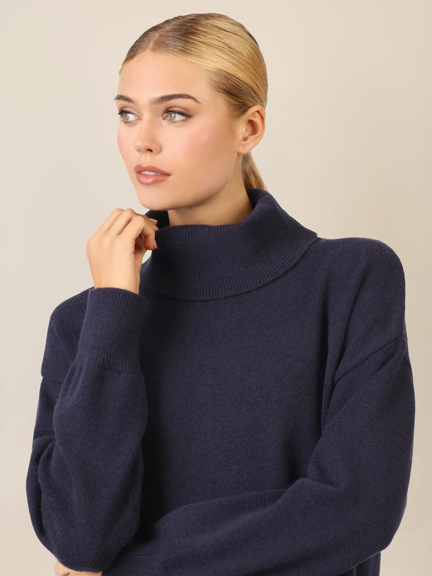 APART Overside Strickkleid mit überschnittene Schultern | nachtblau - Image 5