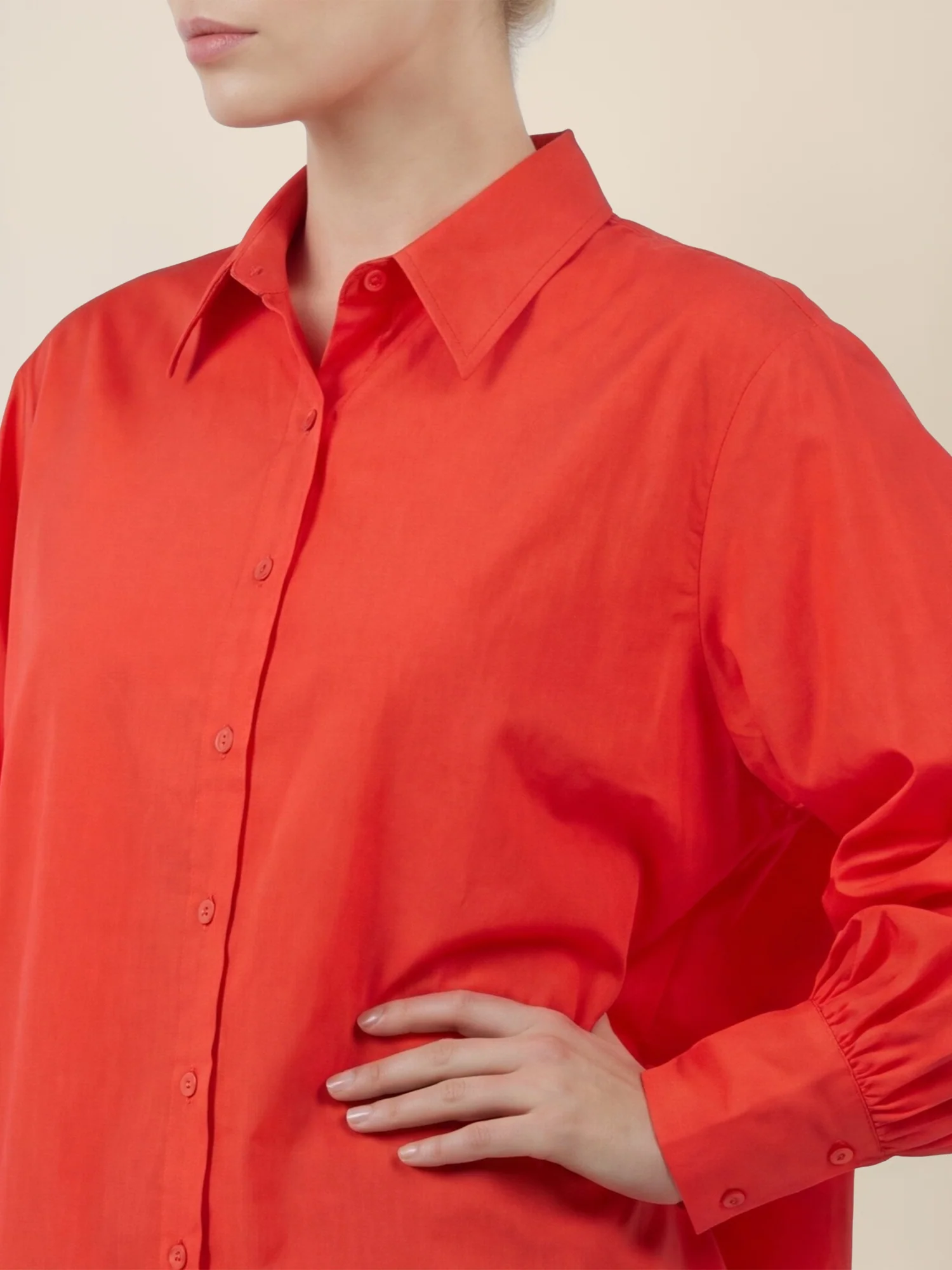 APART Oversize-Bluse mit Ballonärmeln und Hemdkragen | orange - Image 5