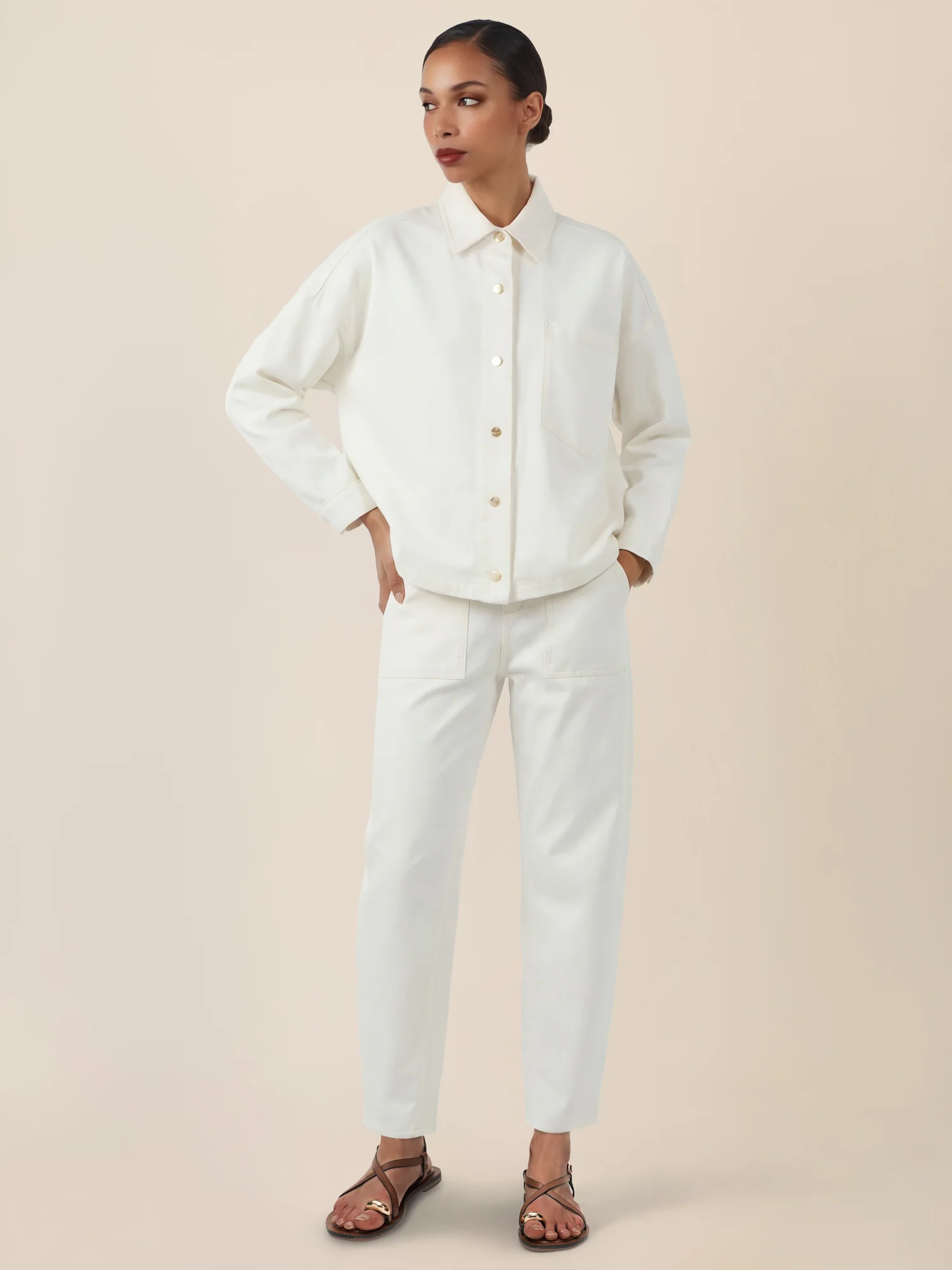 APART Oversized Jeansjacke mit Kontrastnähten | creme - Image 6