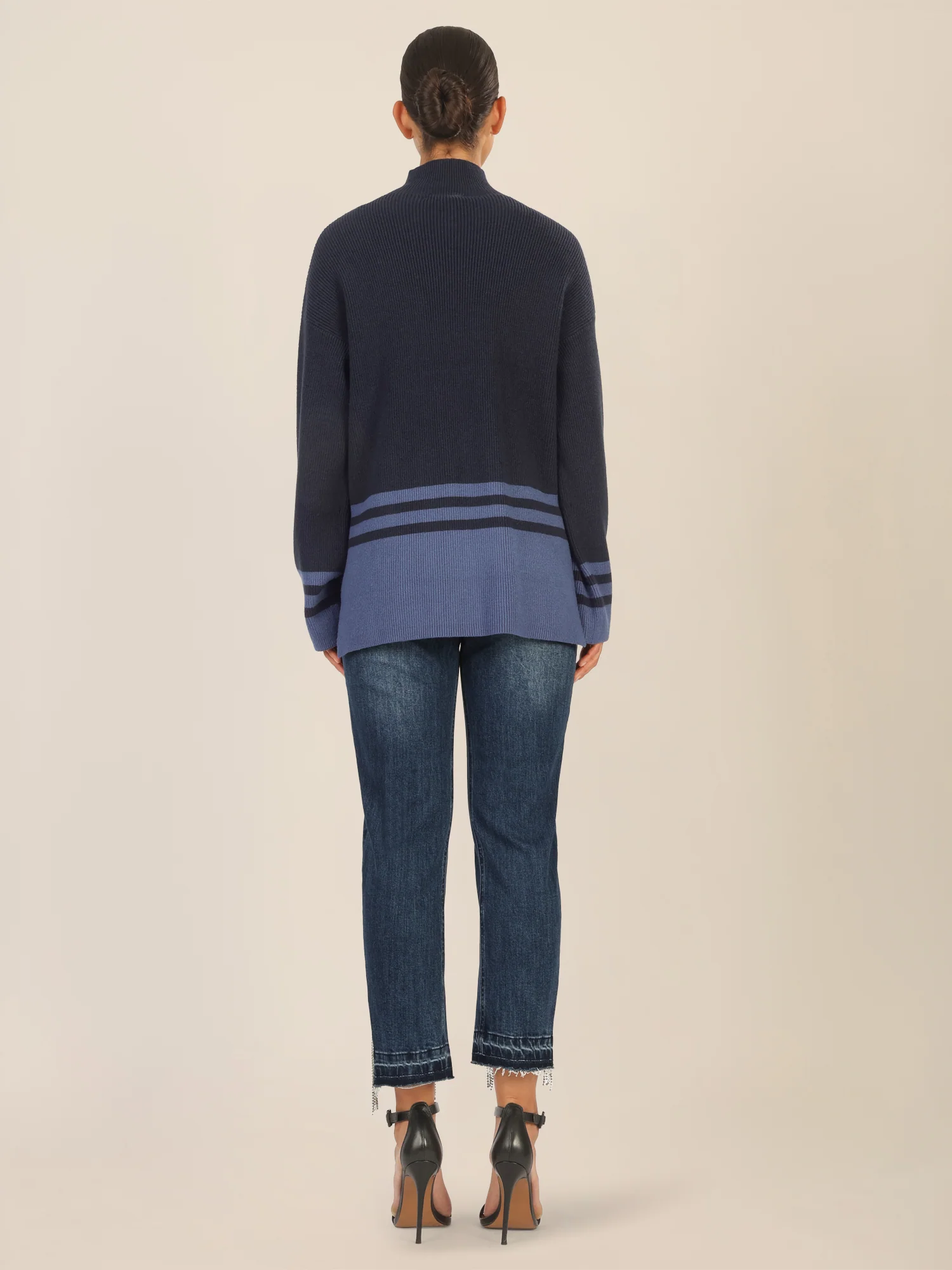 APART Oversized Pullover mit Kontraststreifen | nachtblau-dunkelblau - Image 3