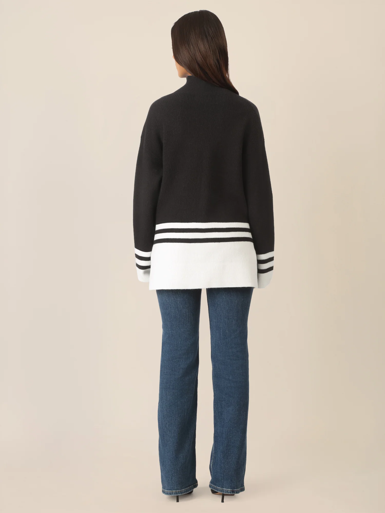 APART Oversized Pullover mit Kontraststreifen | schwarz-creme - Image 3