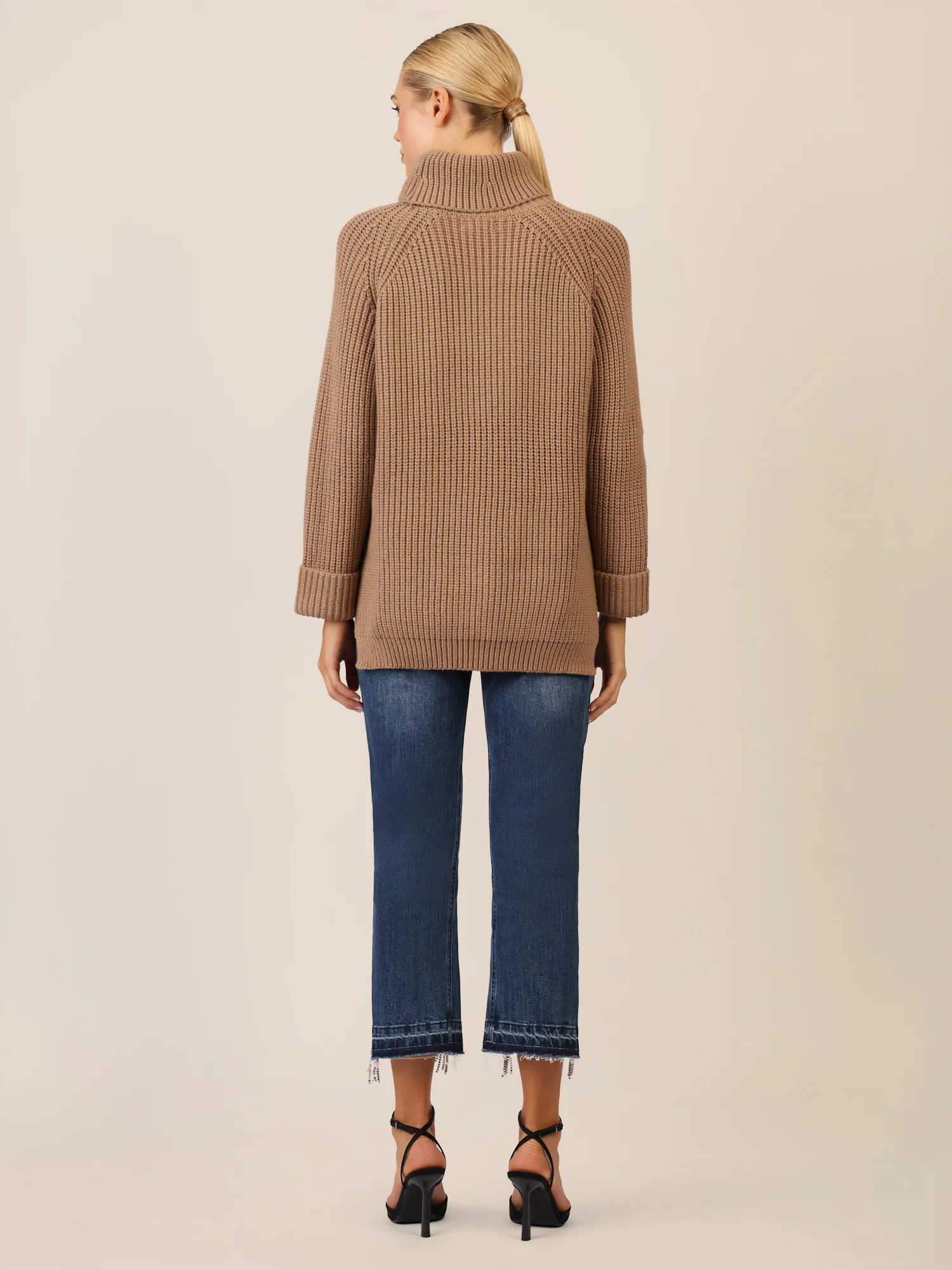 APART Oversized Pullover mit Rollkragen | camel - Image 3