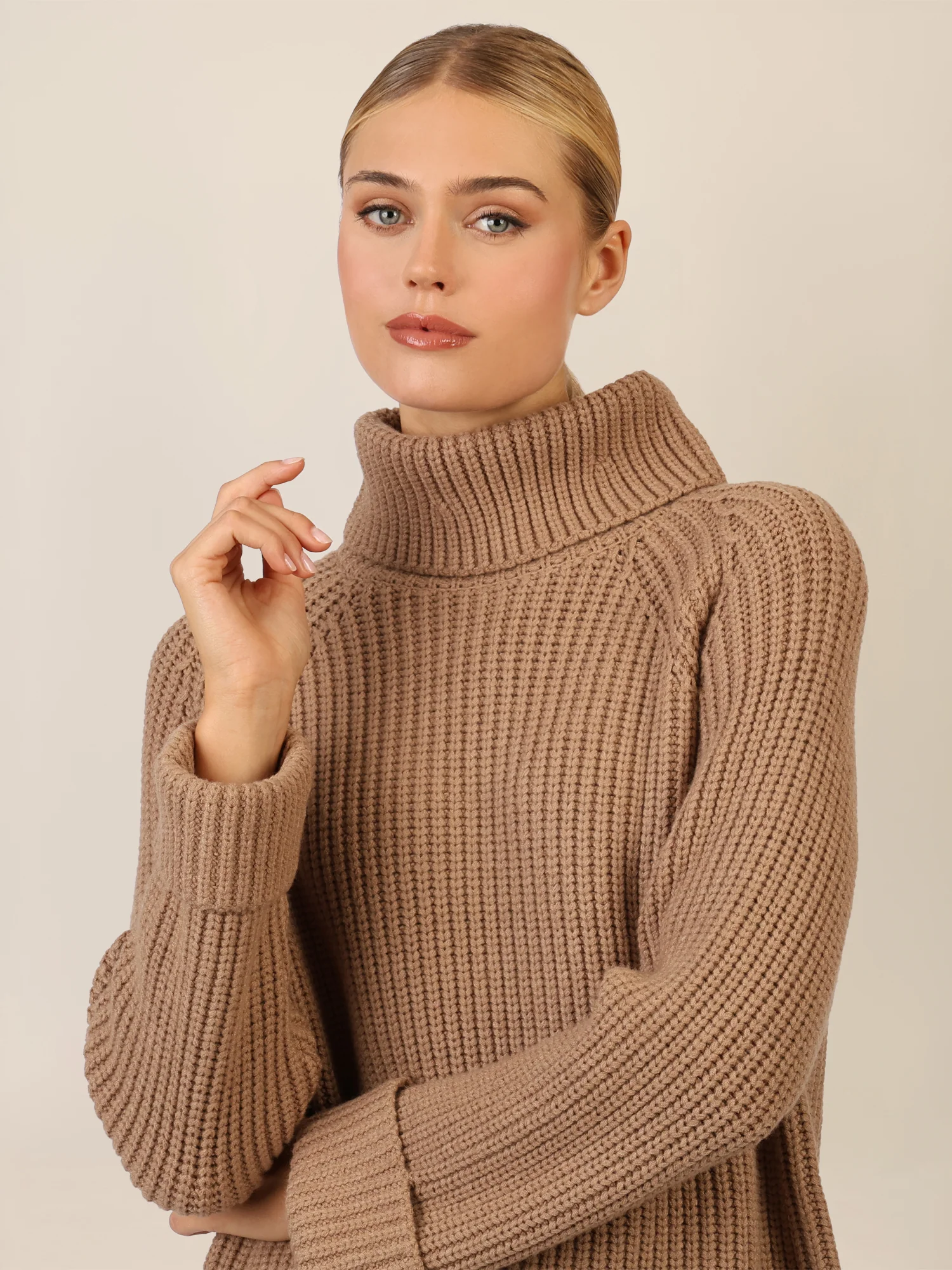 APART Oversized Pullover mit Rollkragen | camel - Image 5