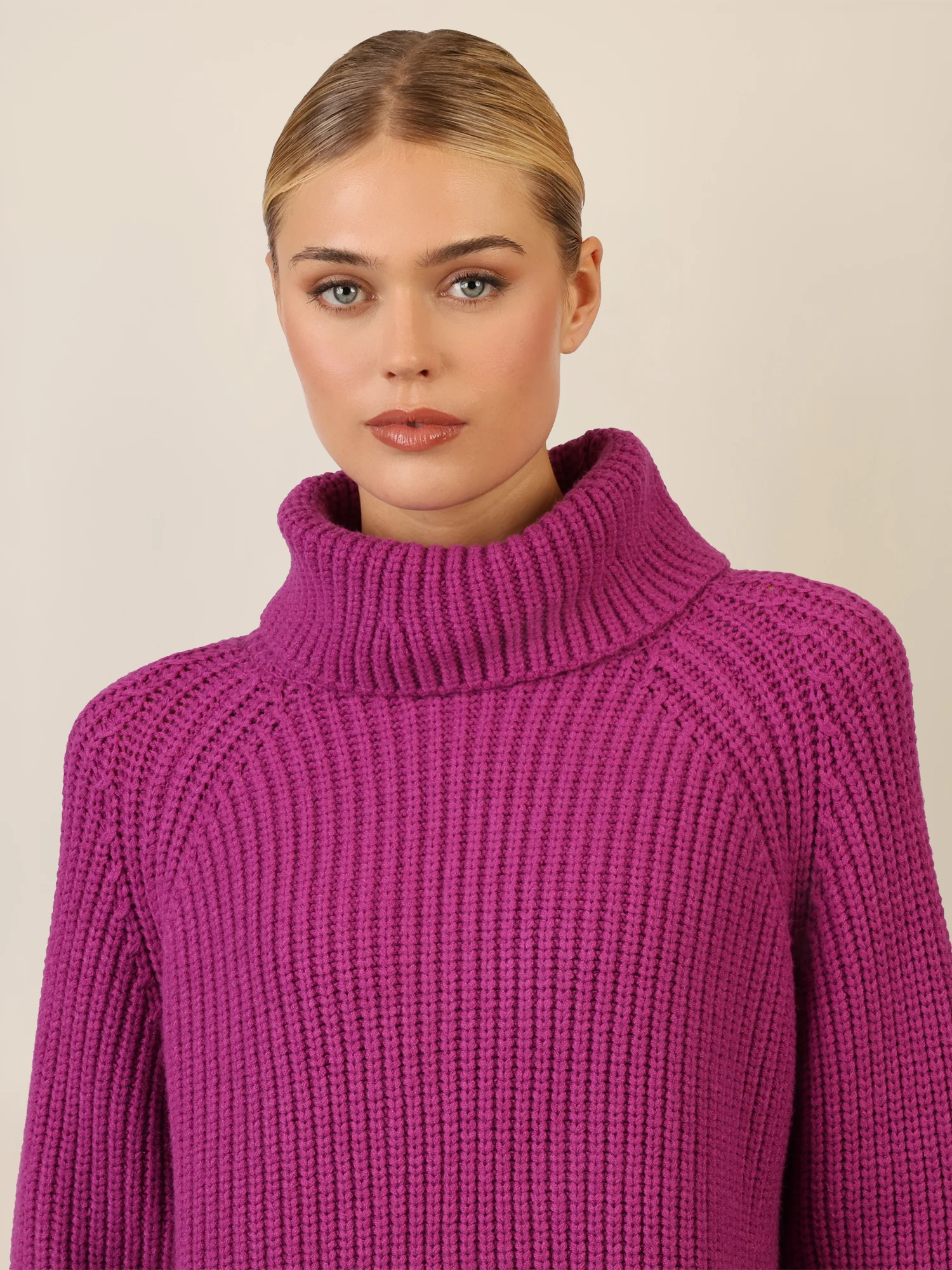 APART Oversized Pullover mit Rollkragen | lila - Image 5