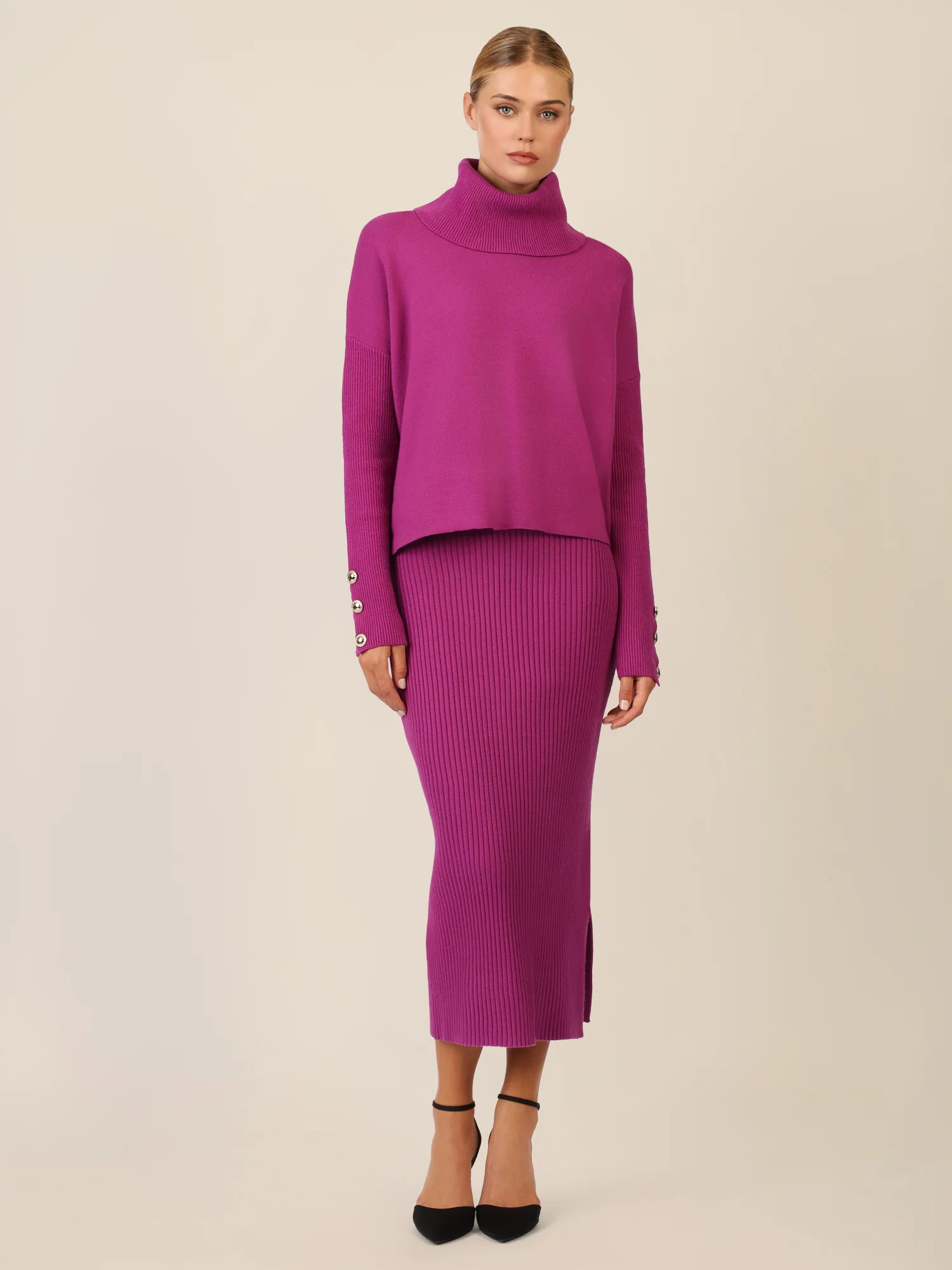 APART Oversized Pullover mit Rollkragen und Schmuckknöpfen | lila - Image 11
