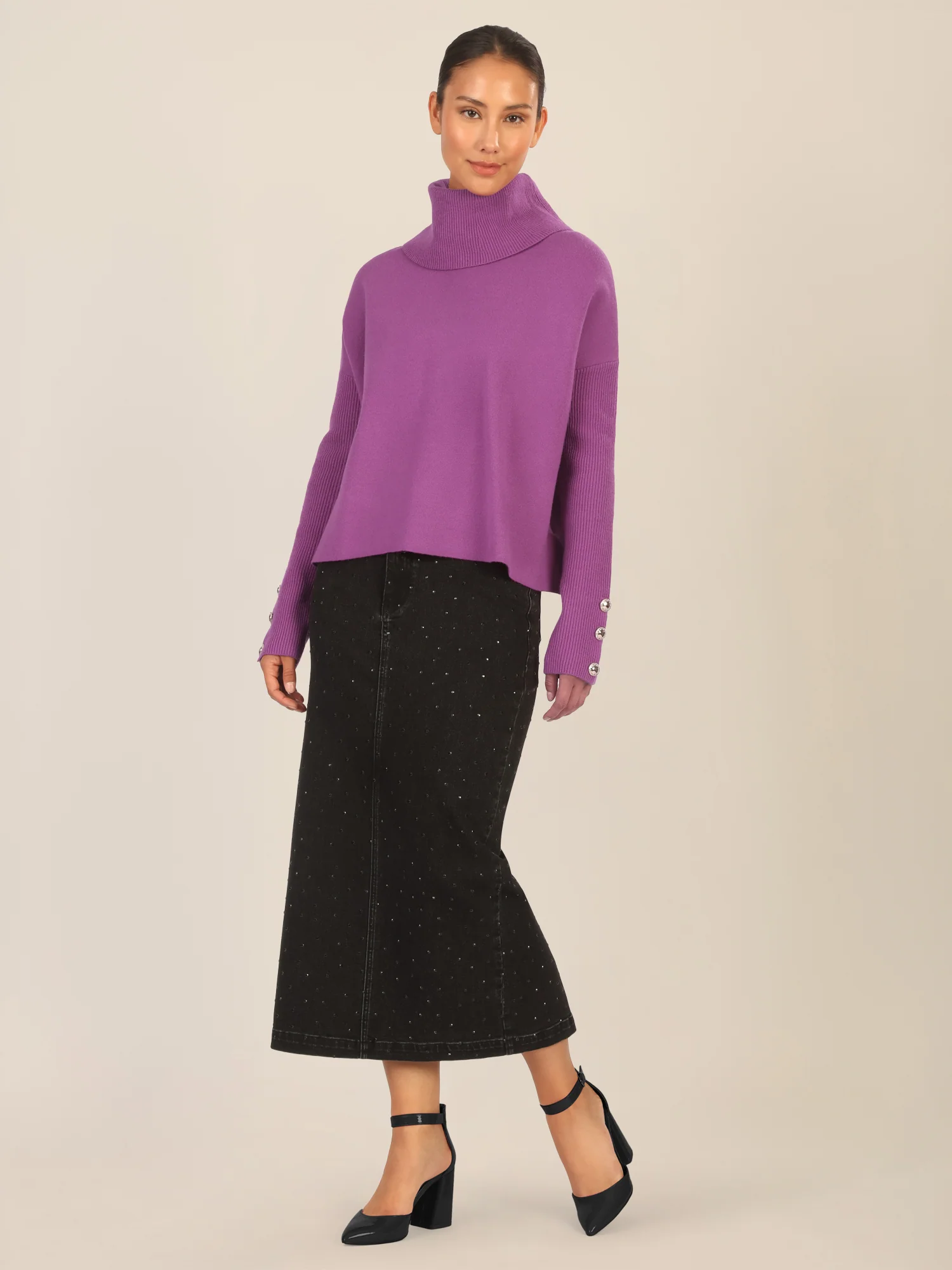 APART Oversized Pullover mit Rollkragen und Schmuckknöpfen | lila - Image 12