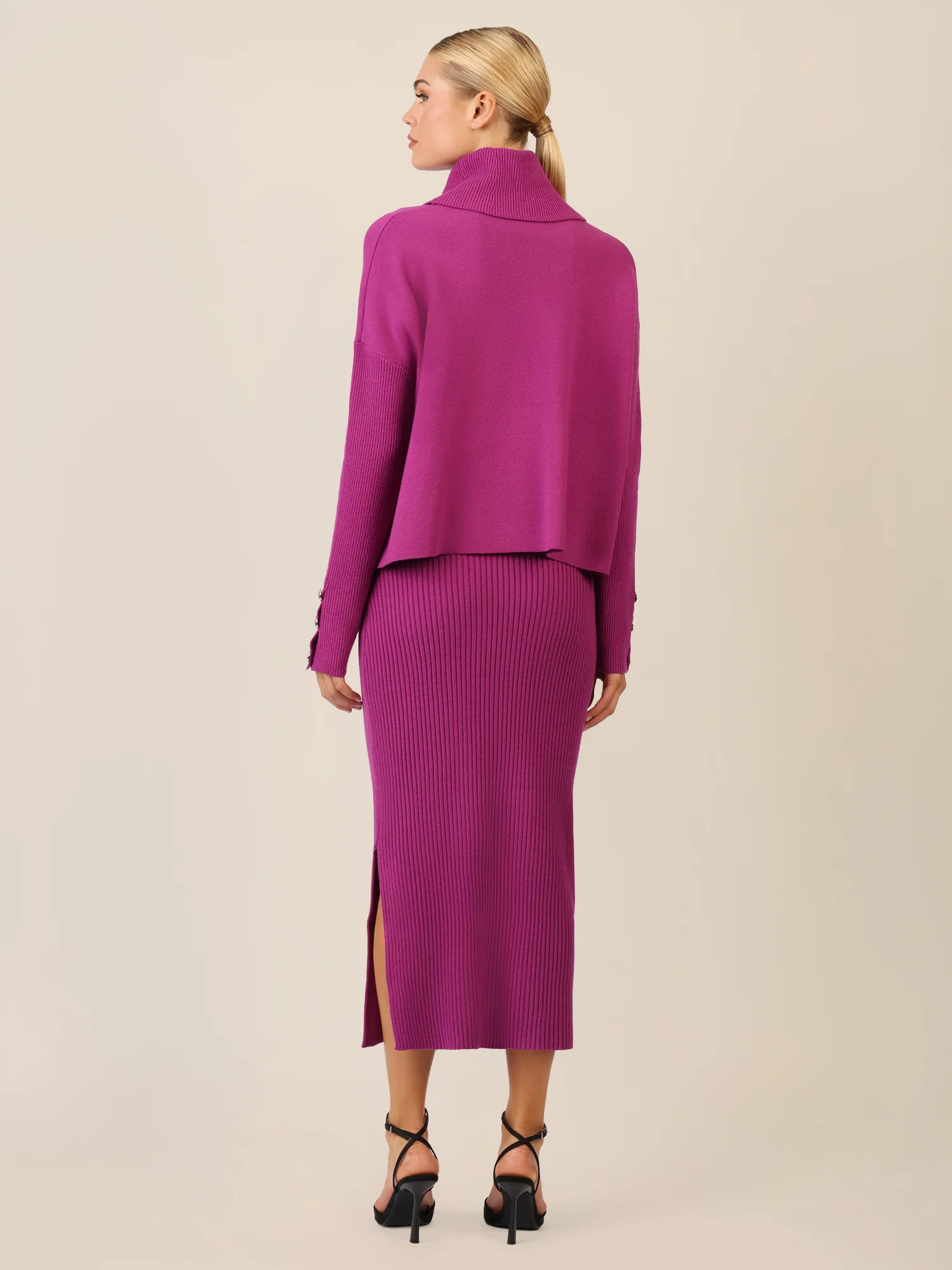 APART Oversized Pullover mit Rollkragen und Schmuckknöpfen | lila - Image 5