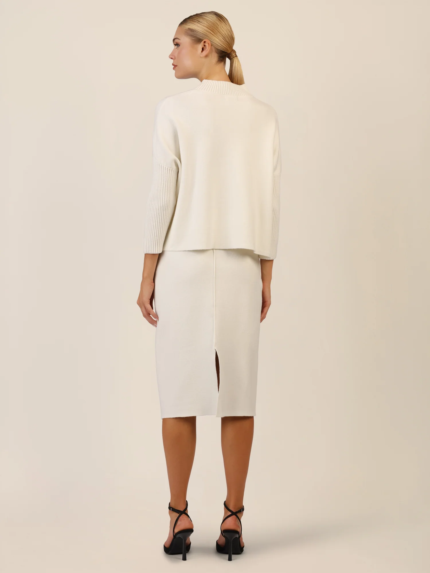 APART Oversized Pullover mit Stehkragen und Rippenstruktur | creme - Image 3