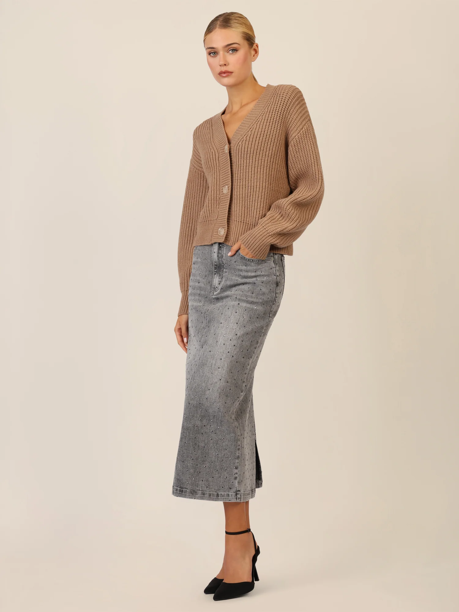 APART Oversized Strickjacke mit Knopfleiste | camel - Image 2